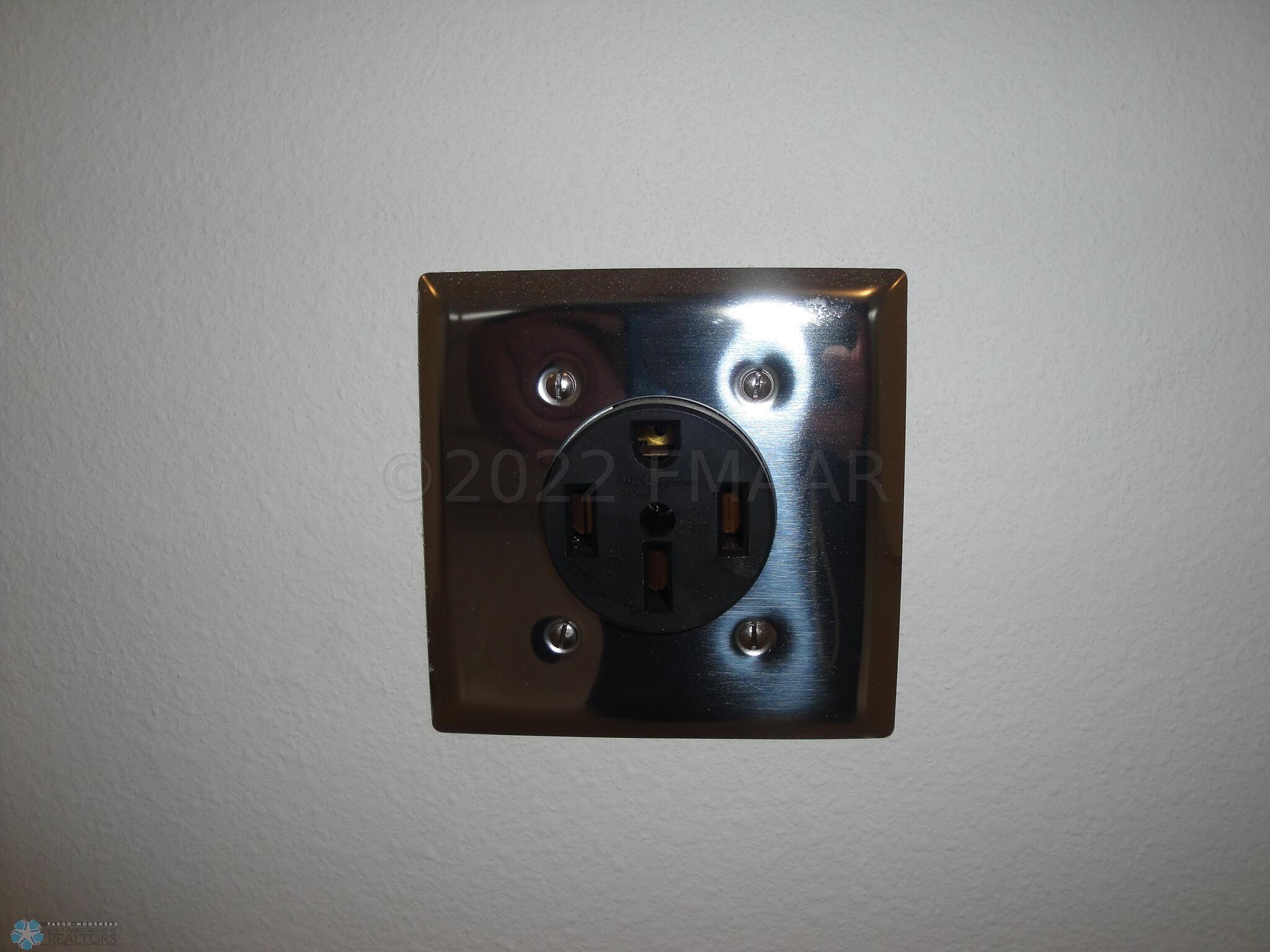 50 amp/220 outlet