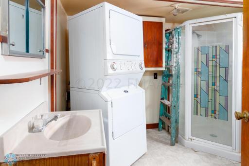 313 FRONT Street S, Fairmount, ND 58030