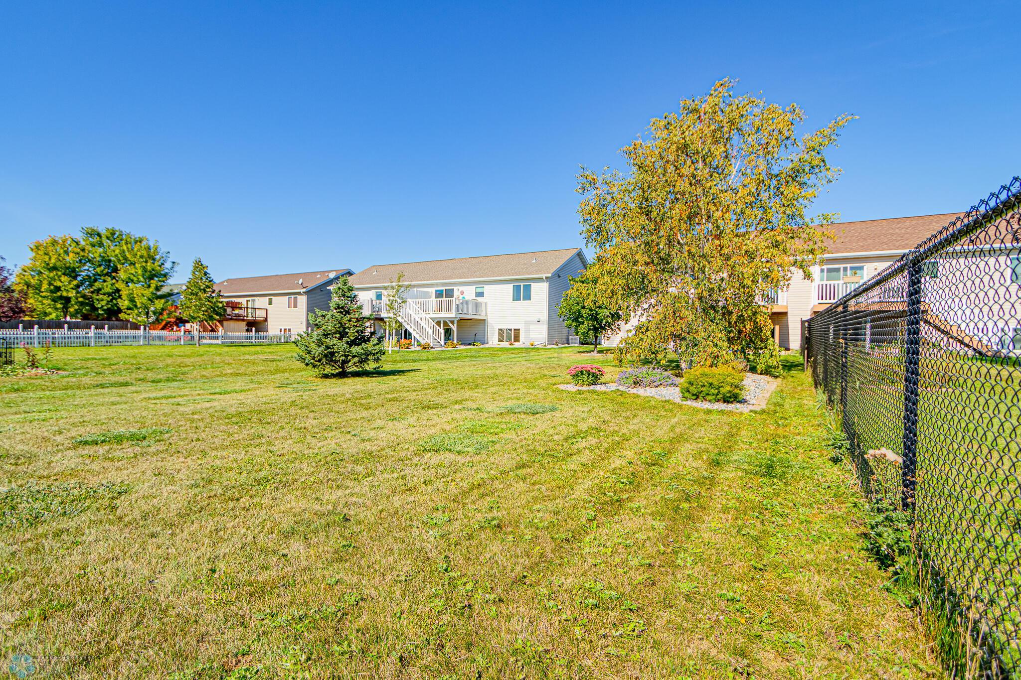 1541 34th Ave S, Moorhead, MN 56560-30