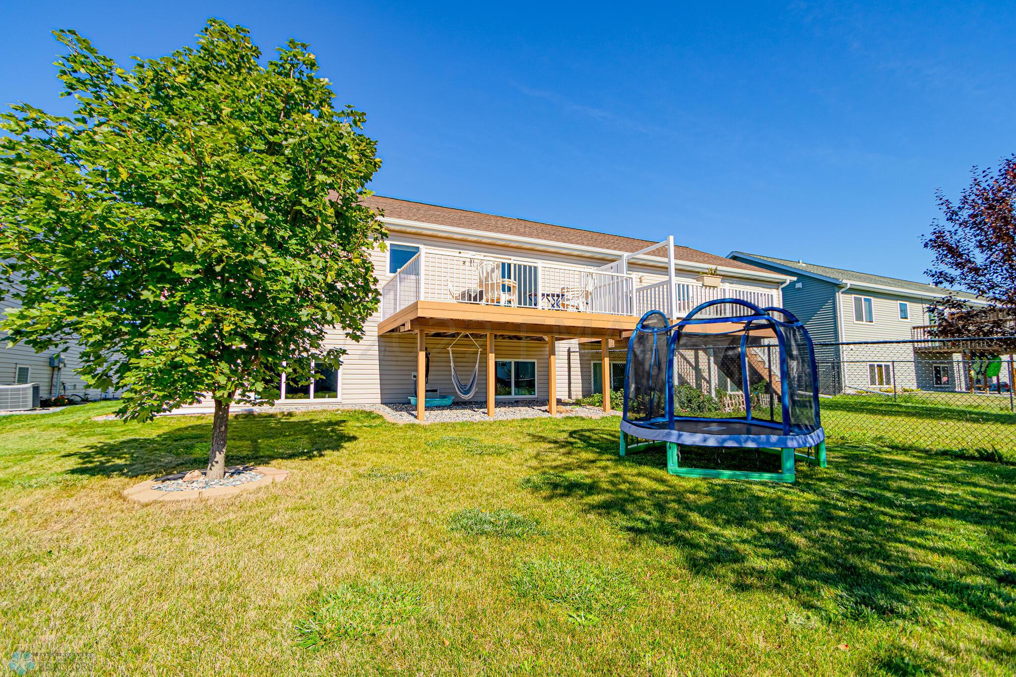 1541 34th Ave S, Moorhead, MN 56560-31