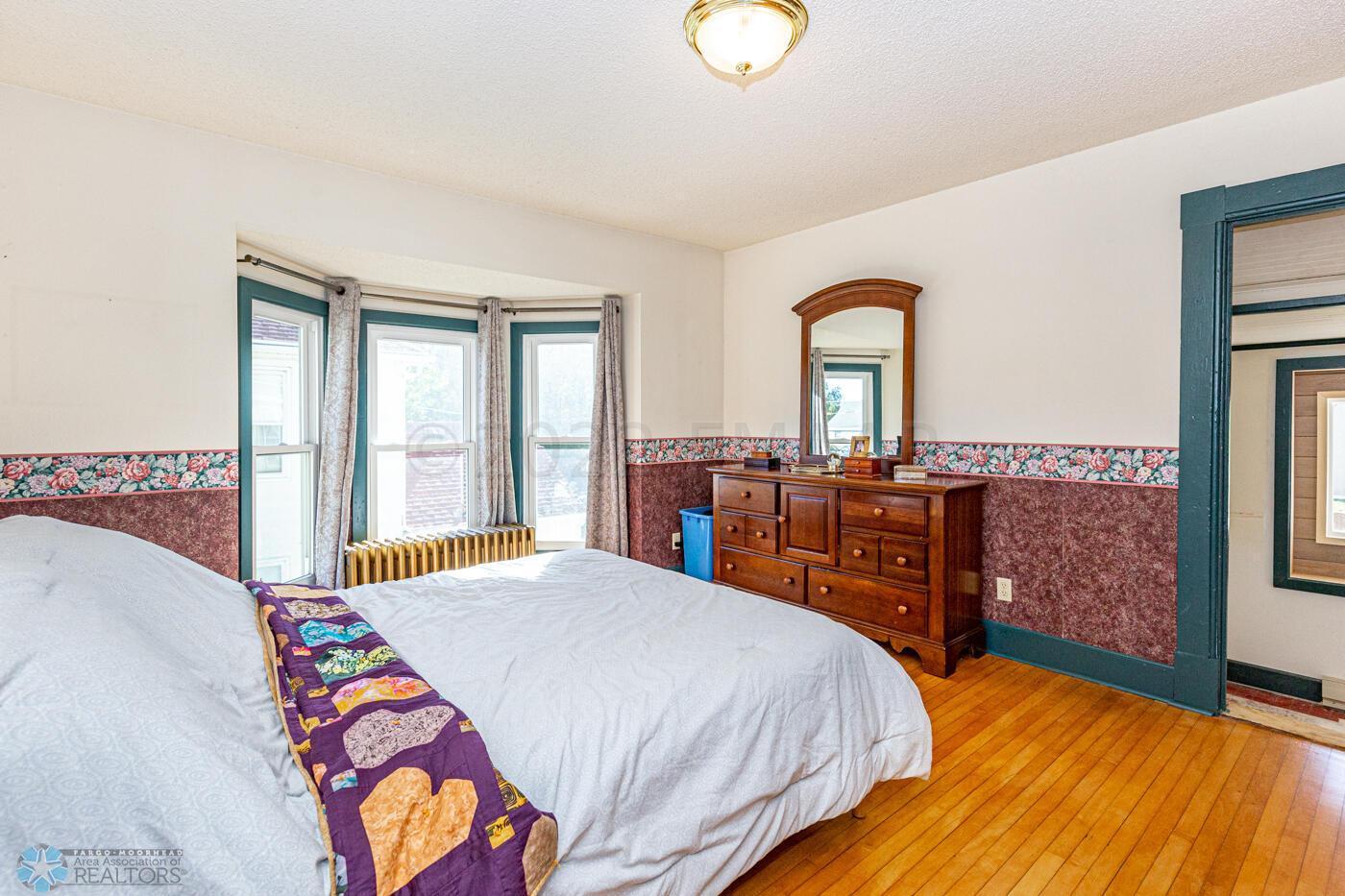 bedroom2