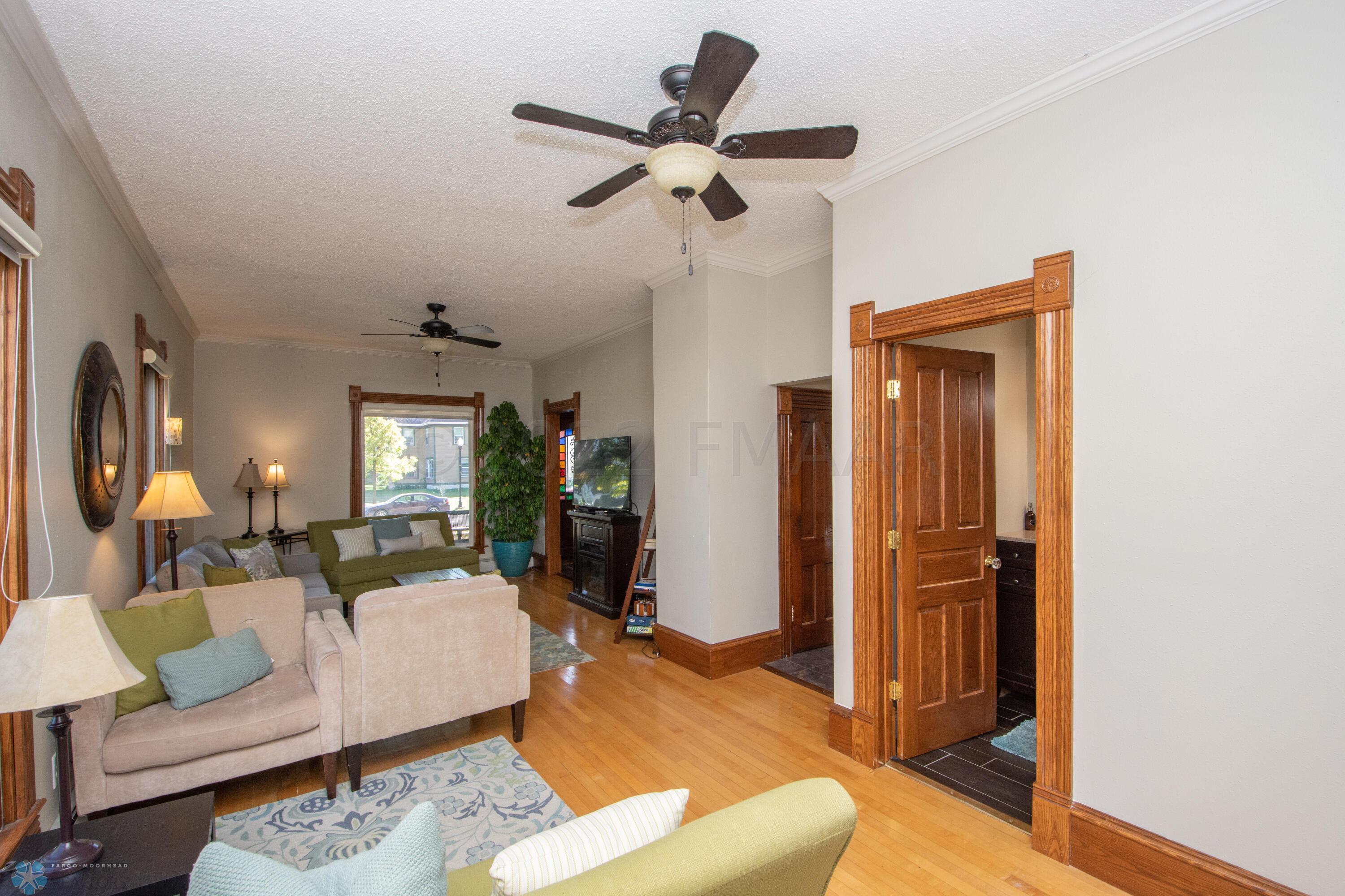 111 3rd Ave S Fargo_0851-1