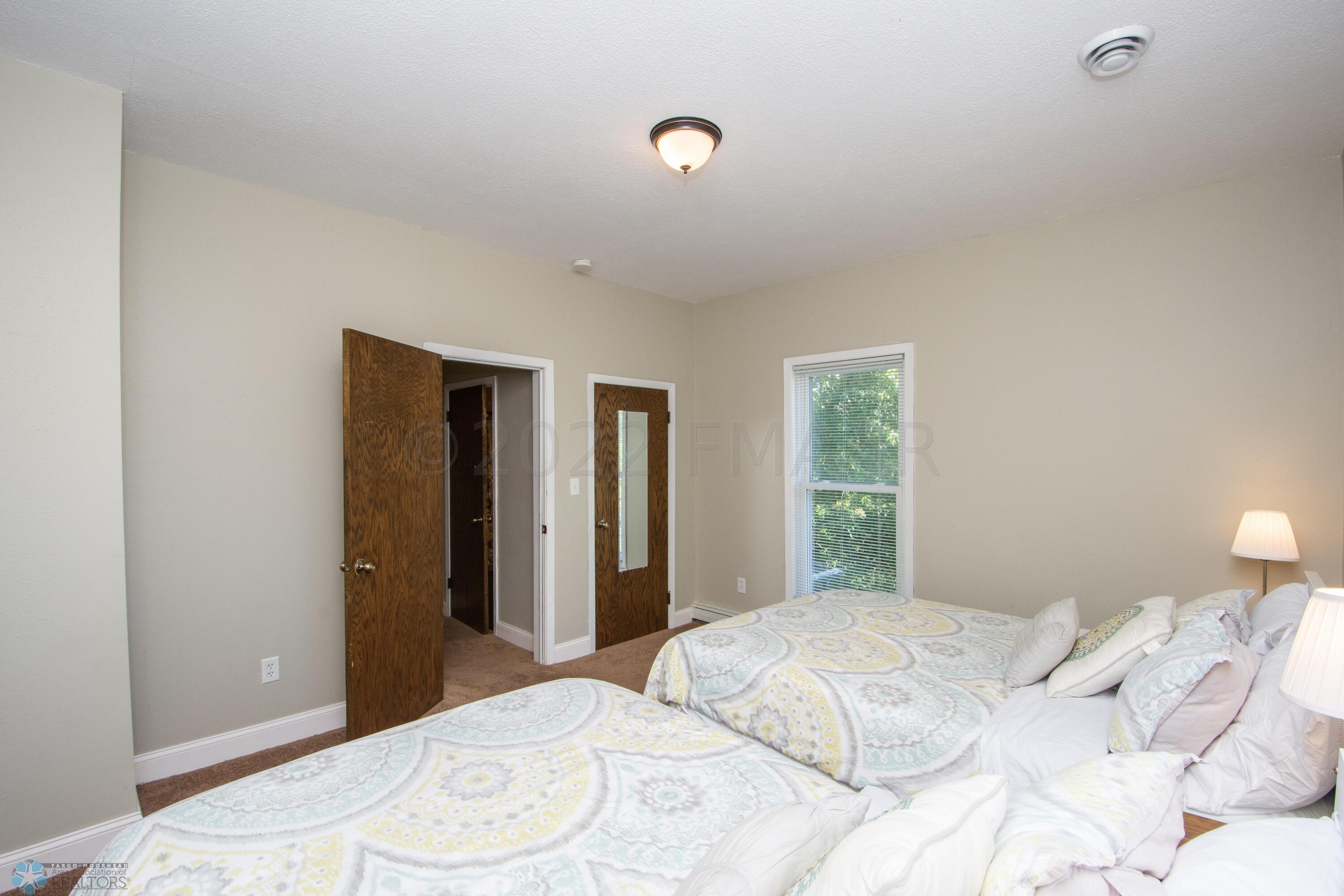 111 3rd Ave S Fargo_0861-1