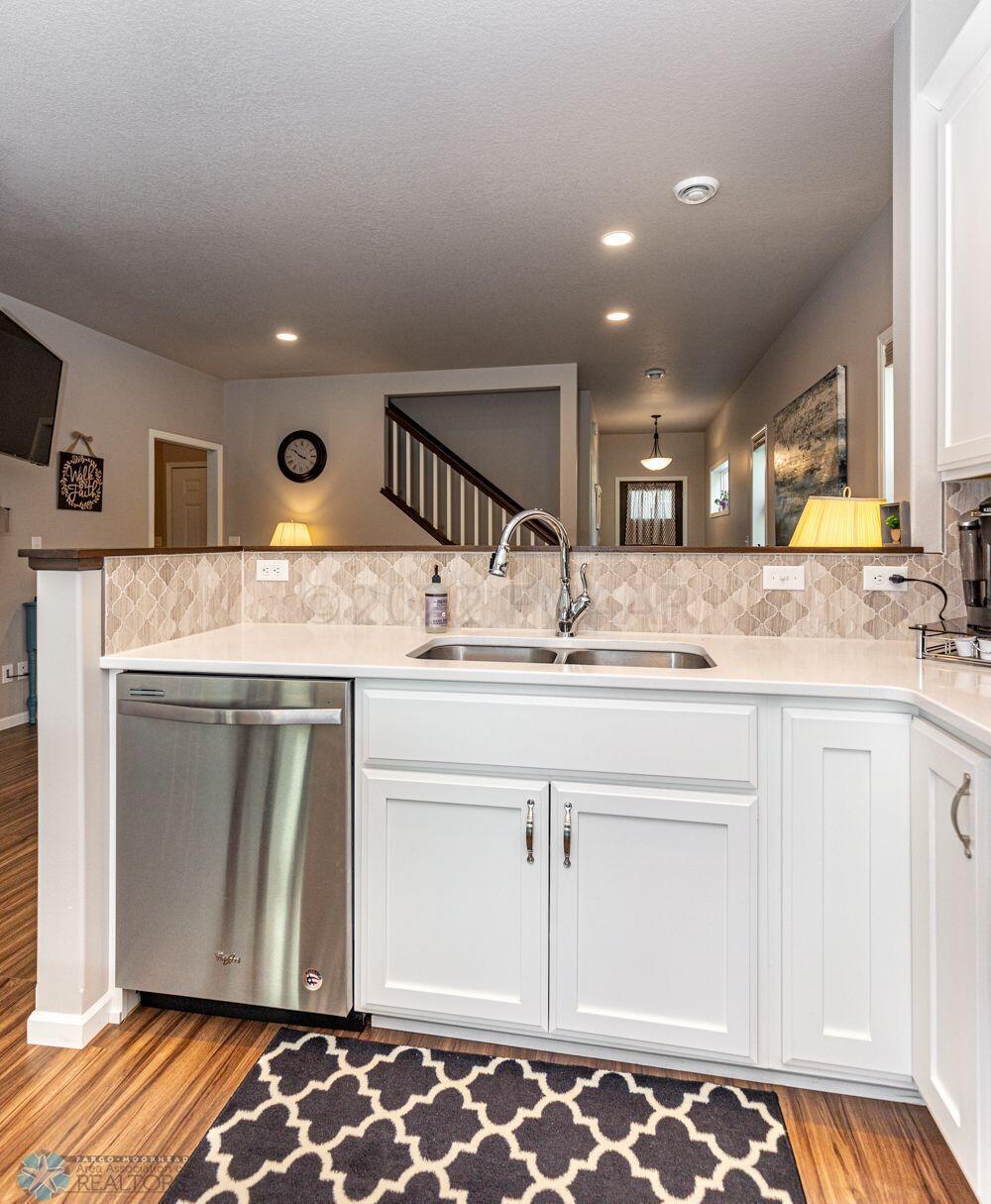 Unique Backsplash