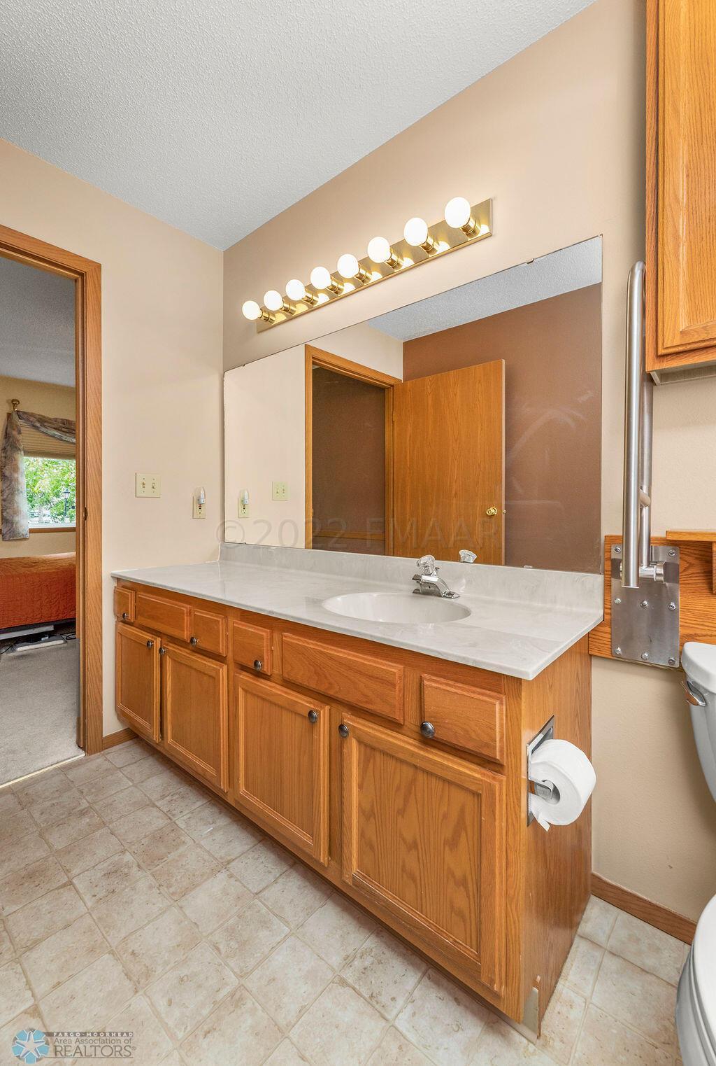 Dual sink vanity