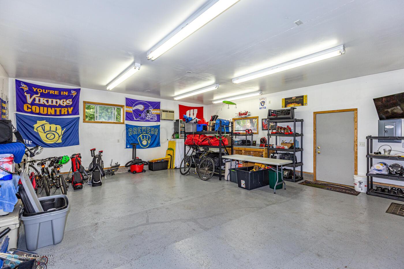 garage/shop area