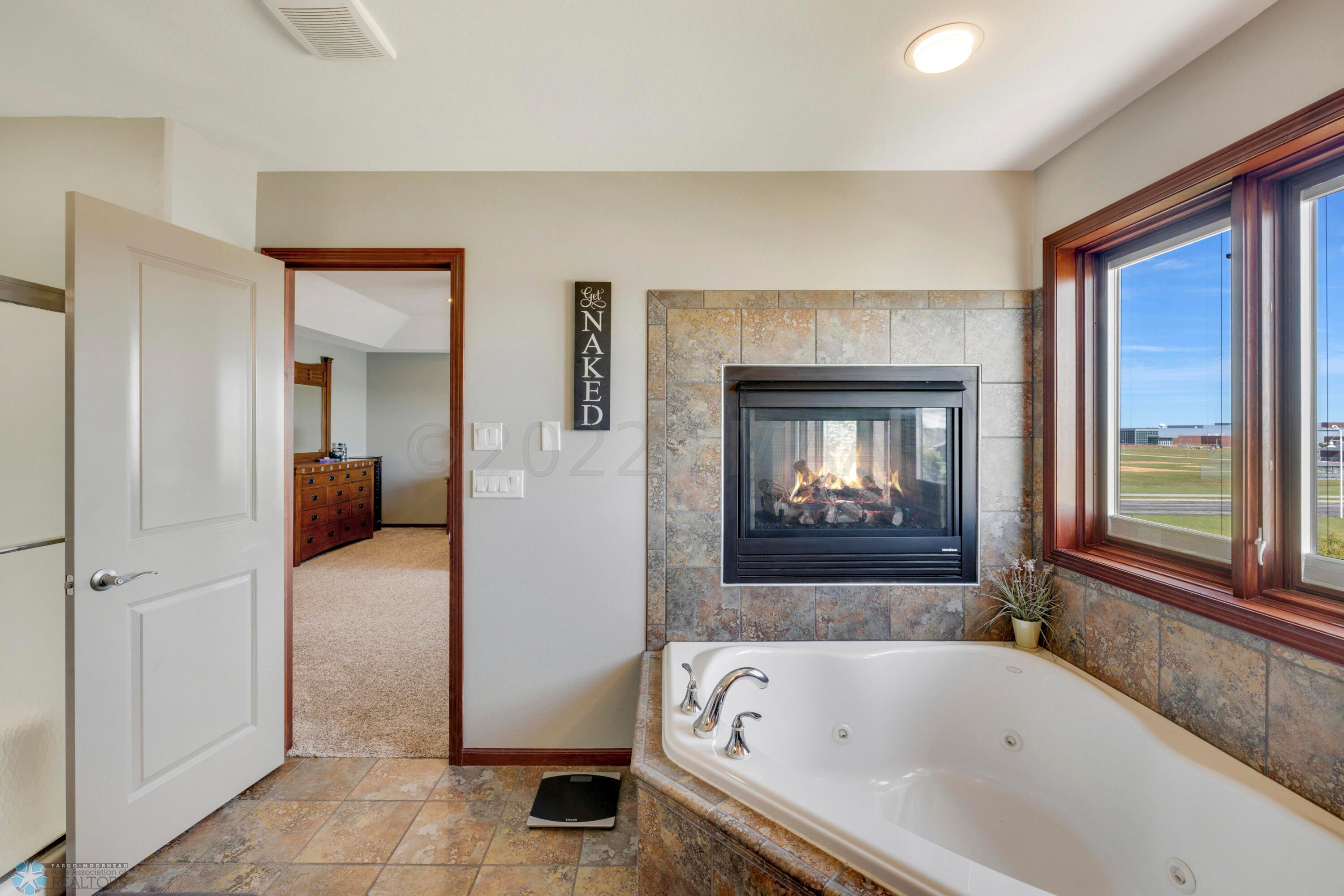 Amdak_1824 36th St S Moorhead__31