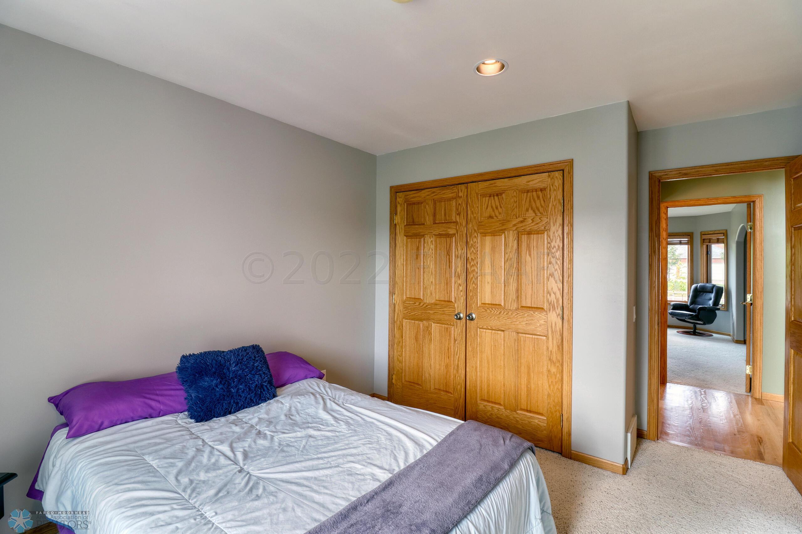 Bedroom - Main Floor
