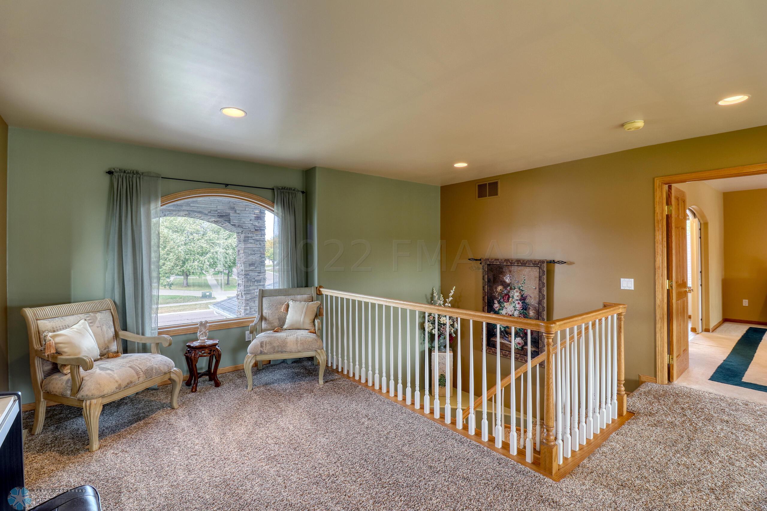 2nd Floor Lounge
