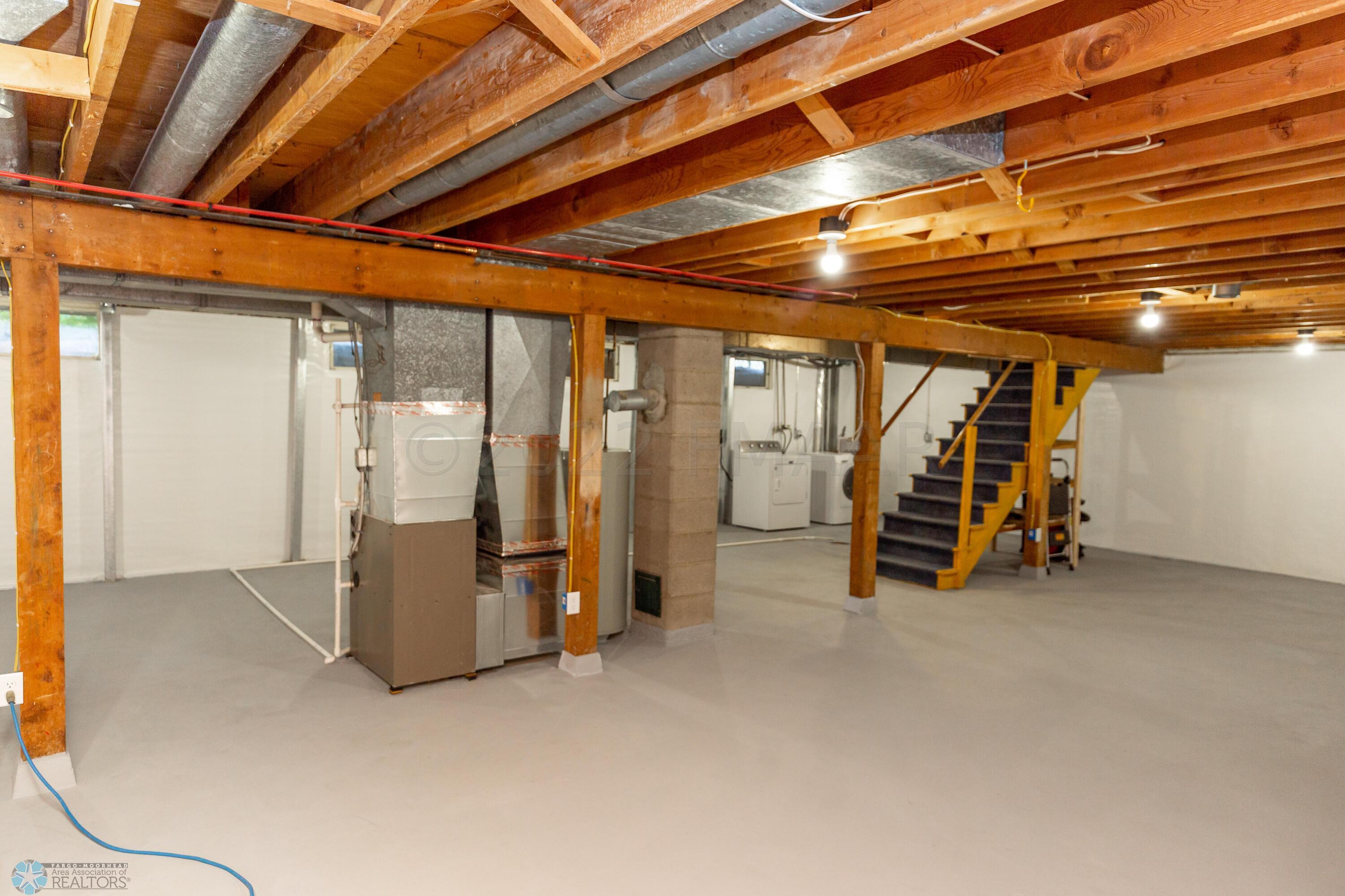 Bracing, Drain tile and waterproofing