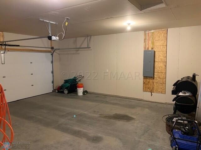 Garage 2