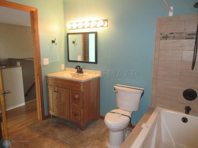 Upper Bathroom