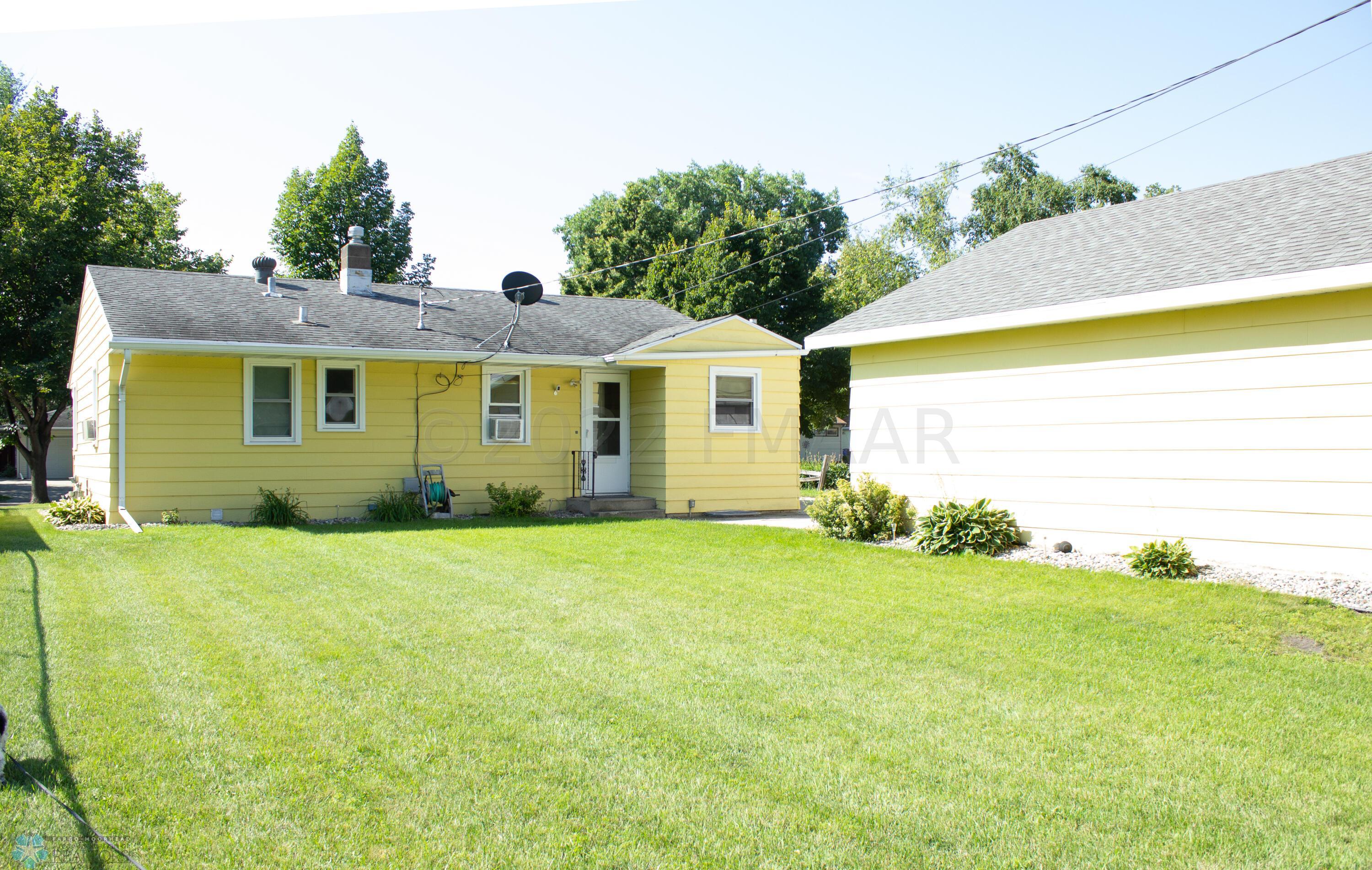 409_24th_Ave_N-21