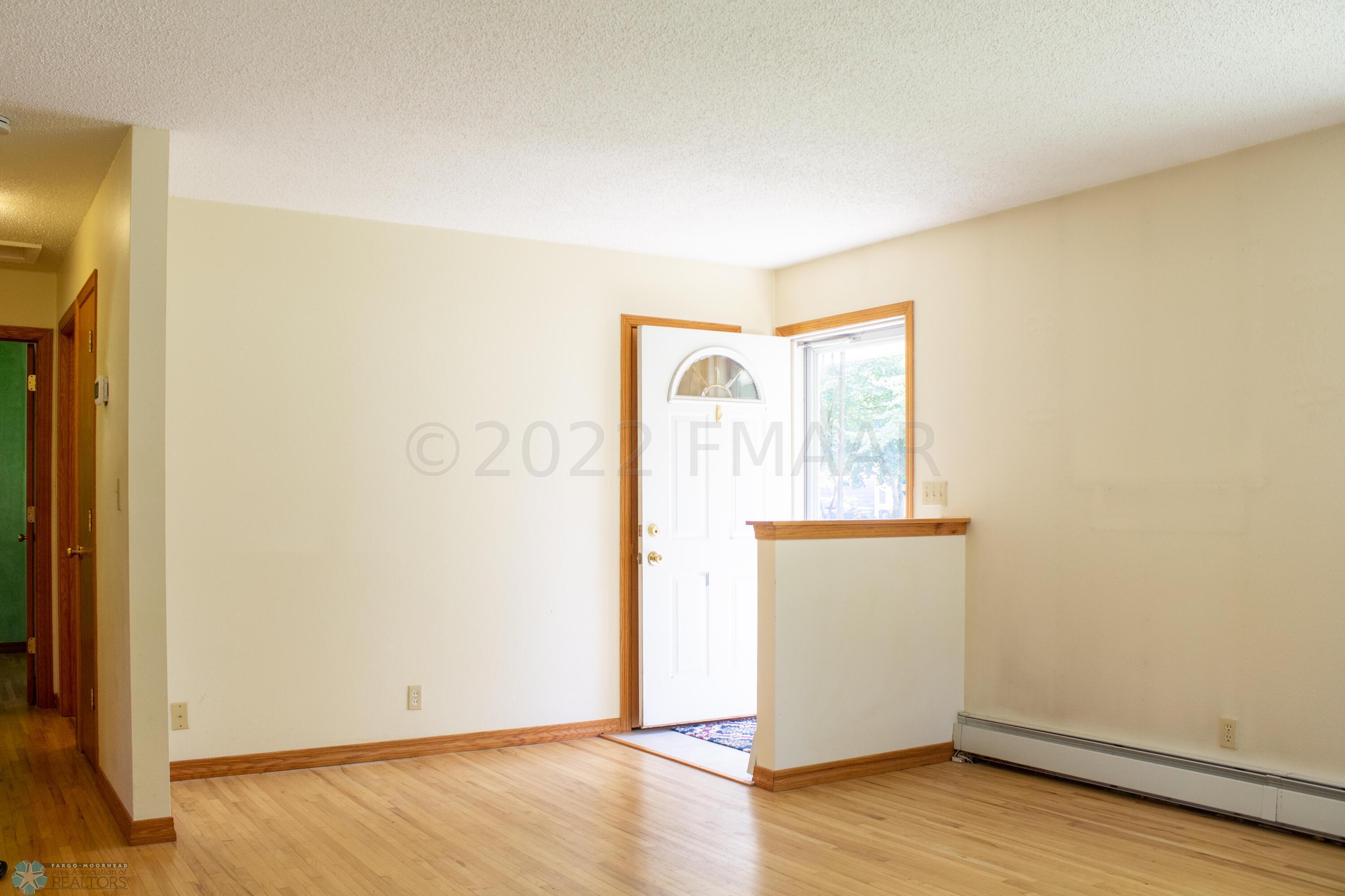 409_24th_Ave_N-14