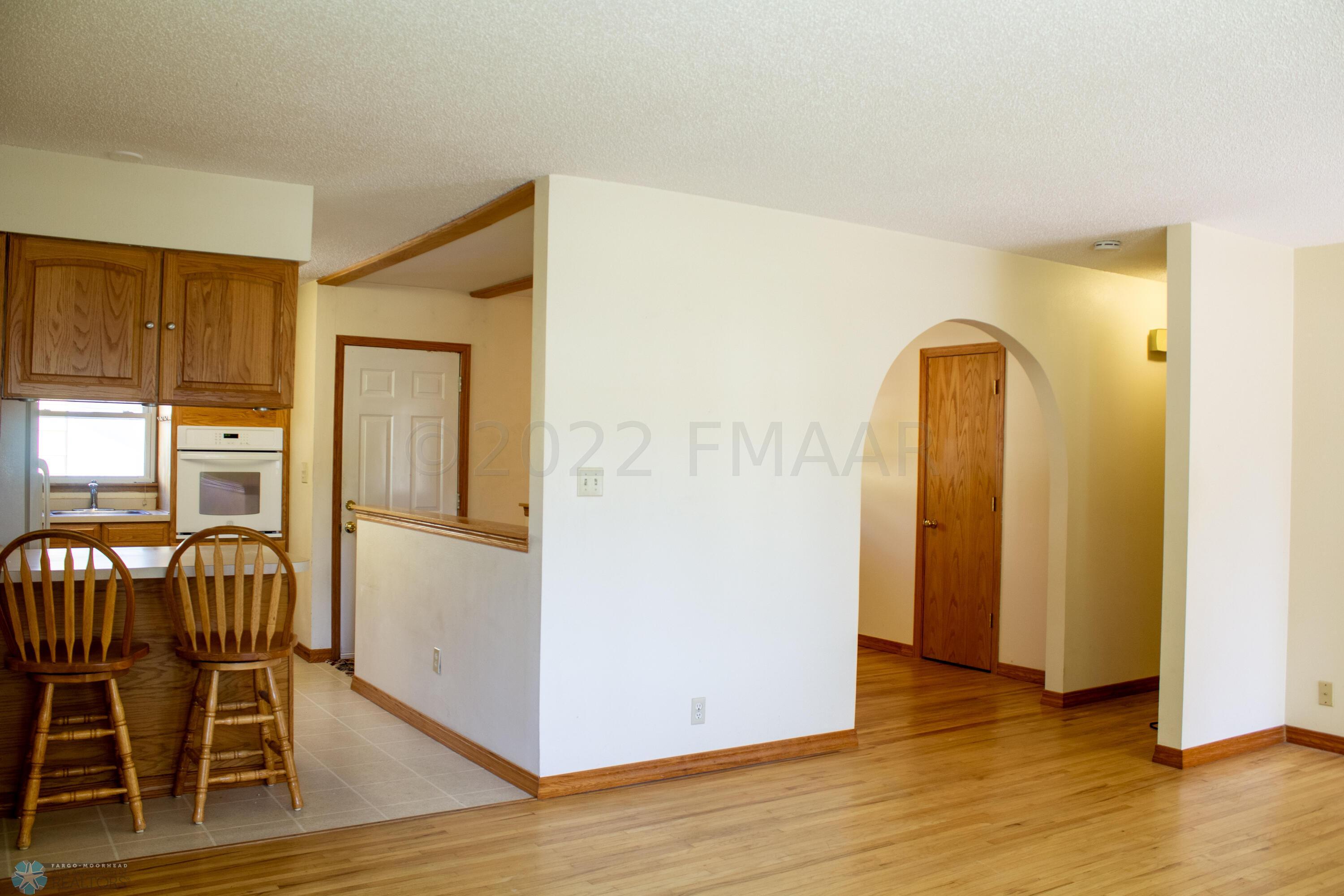 409_24th_Ave_N-15