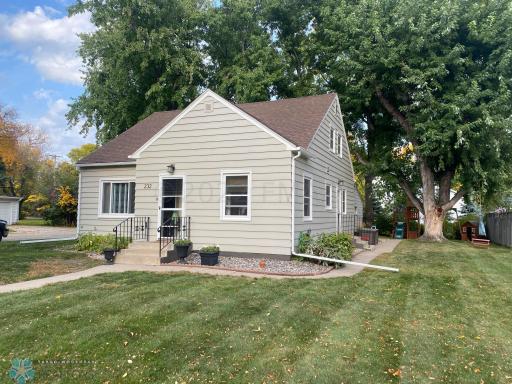 232 2ND Avenue NW, Mayville, ND 58257
