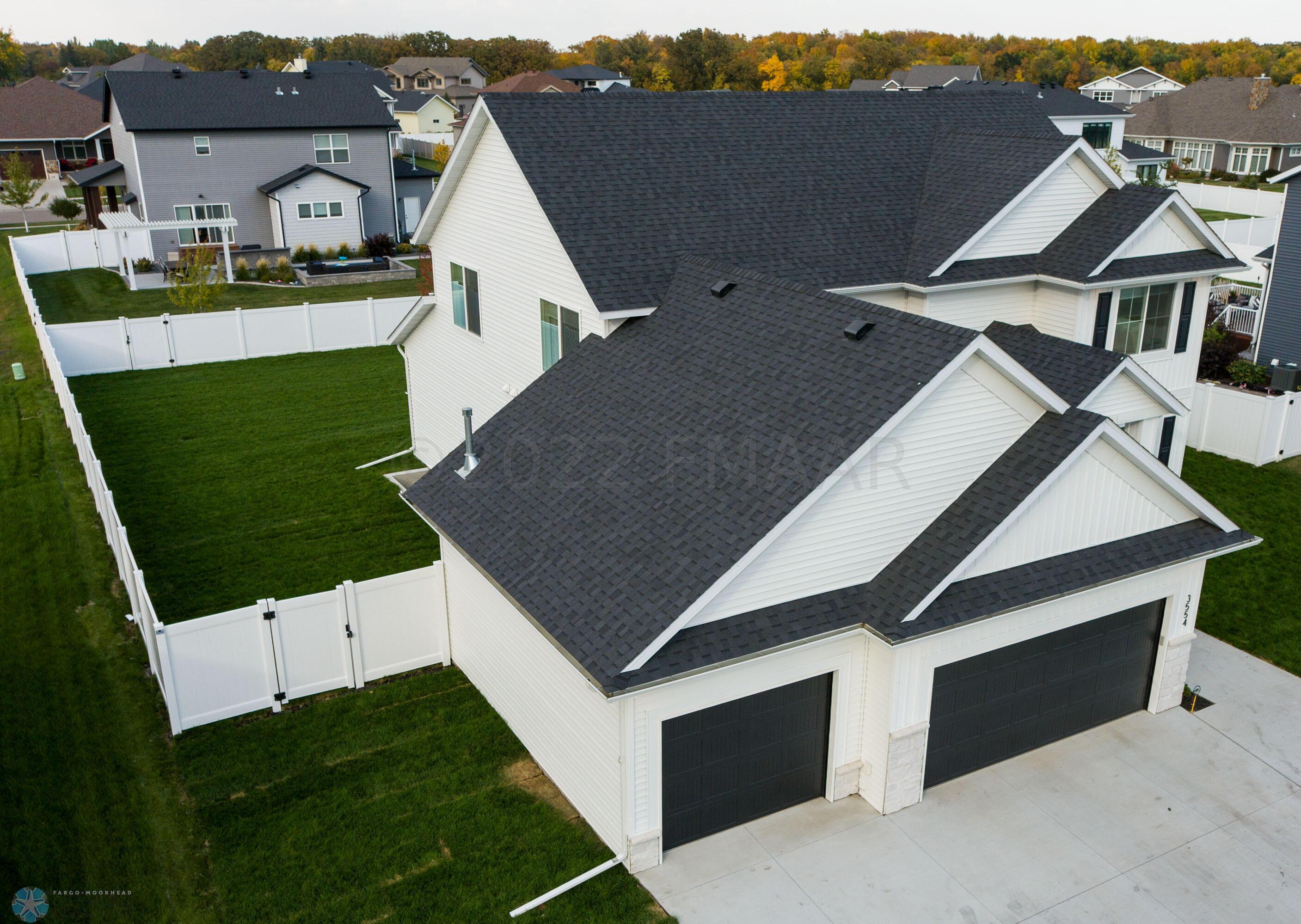 3554 Grandwood Drive N (4)