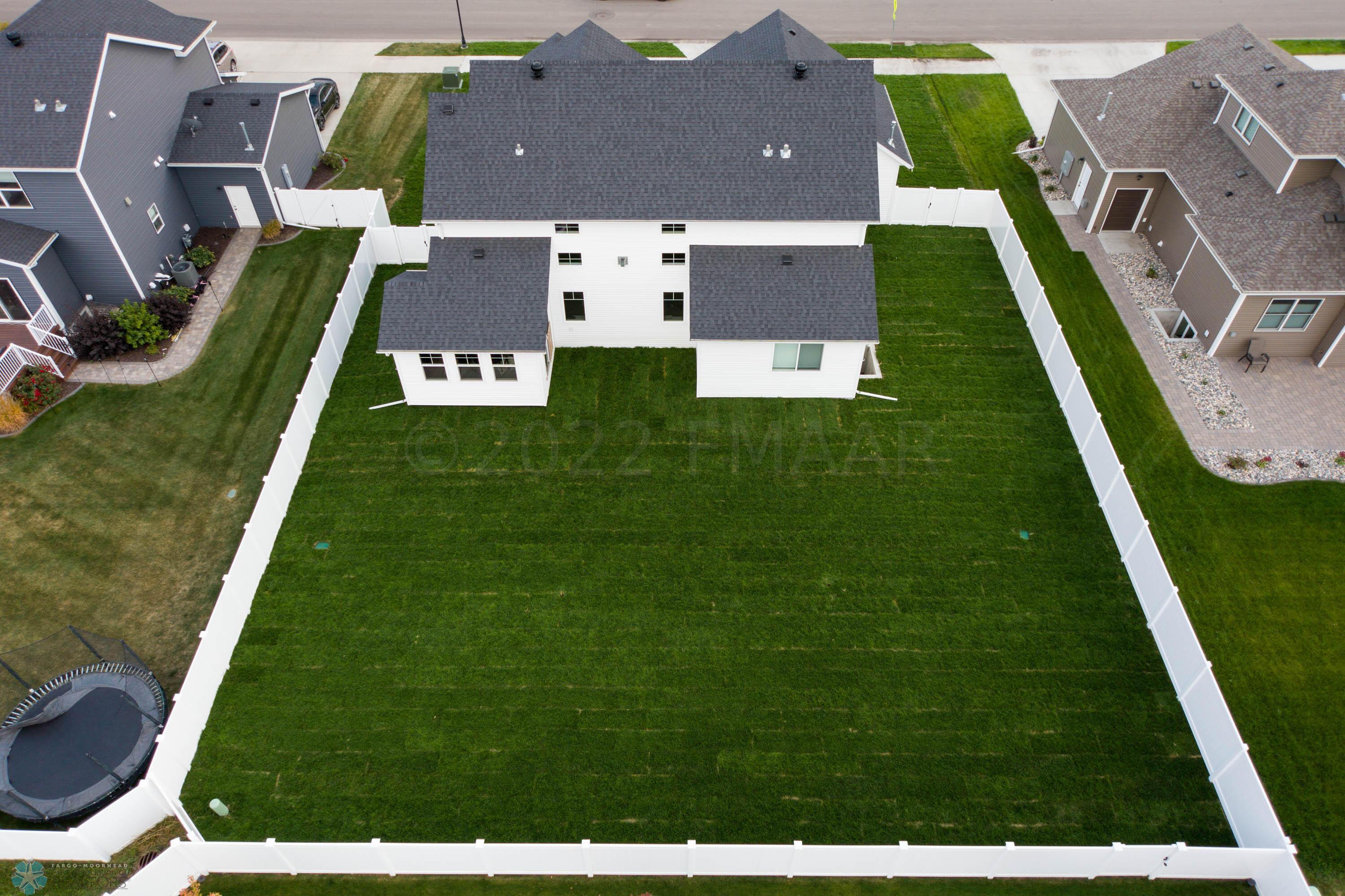 3554 Grandwood Drive N (8)