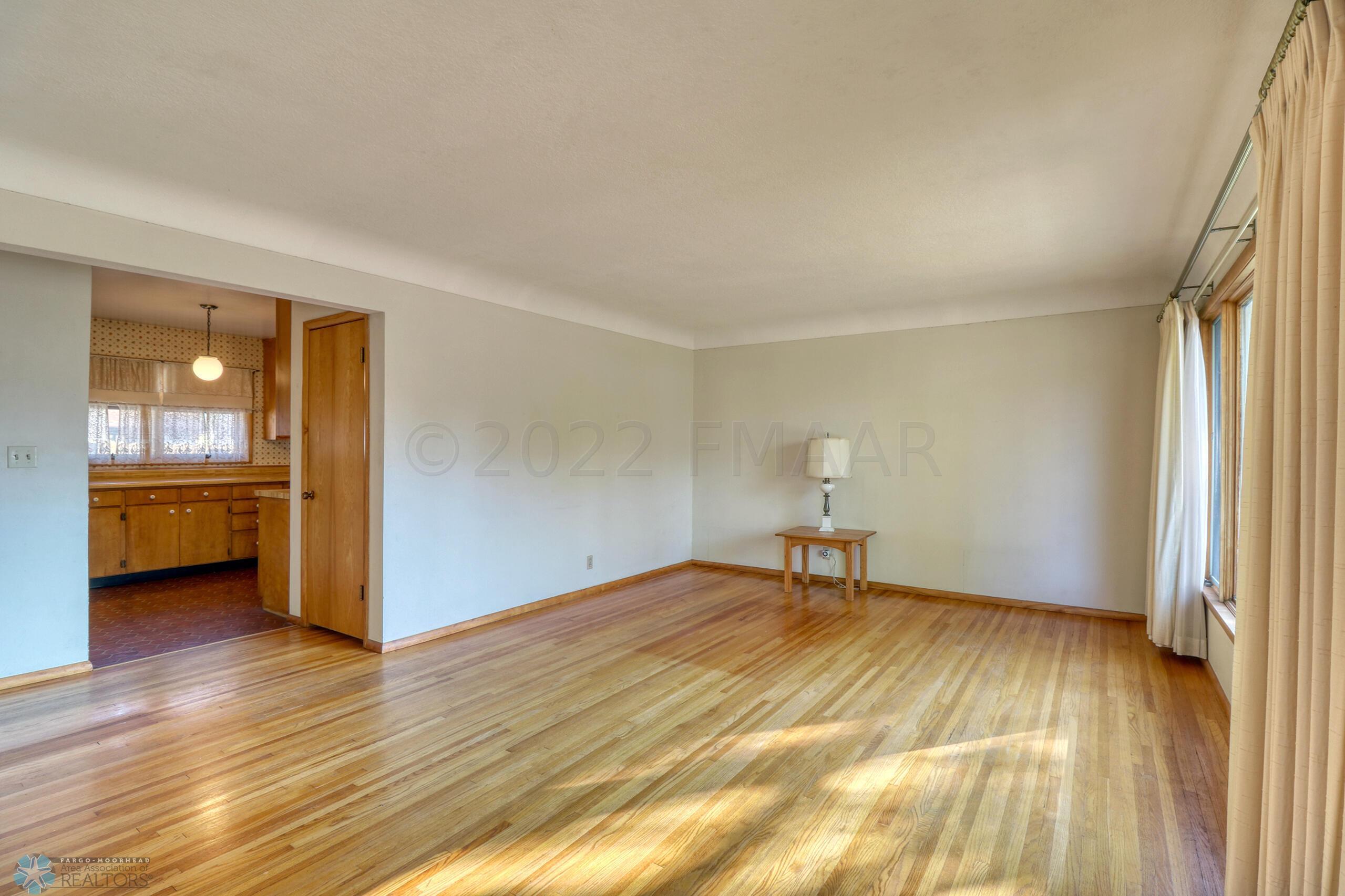Familyroom1_1