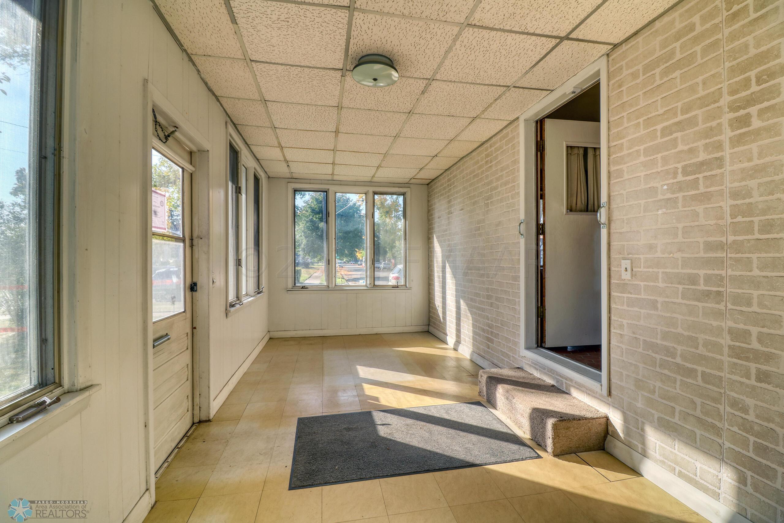 Porch1_2