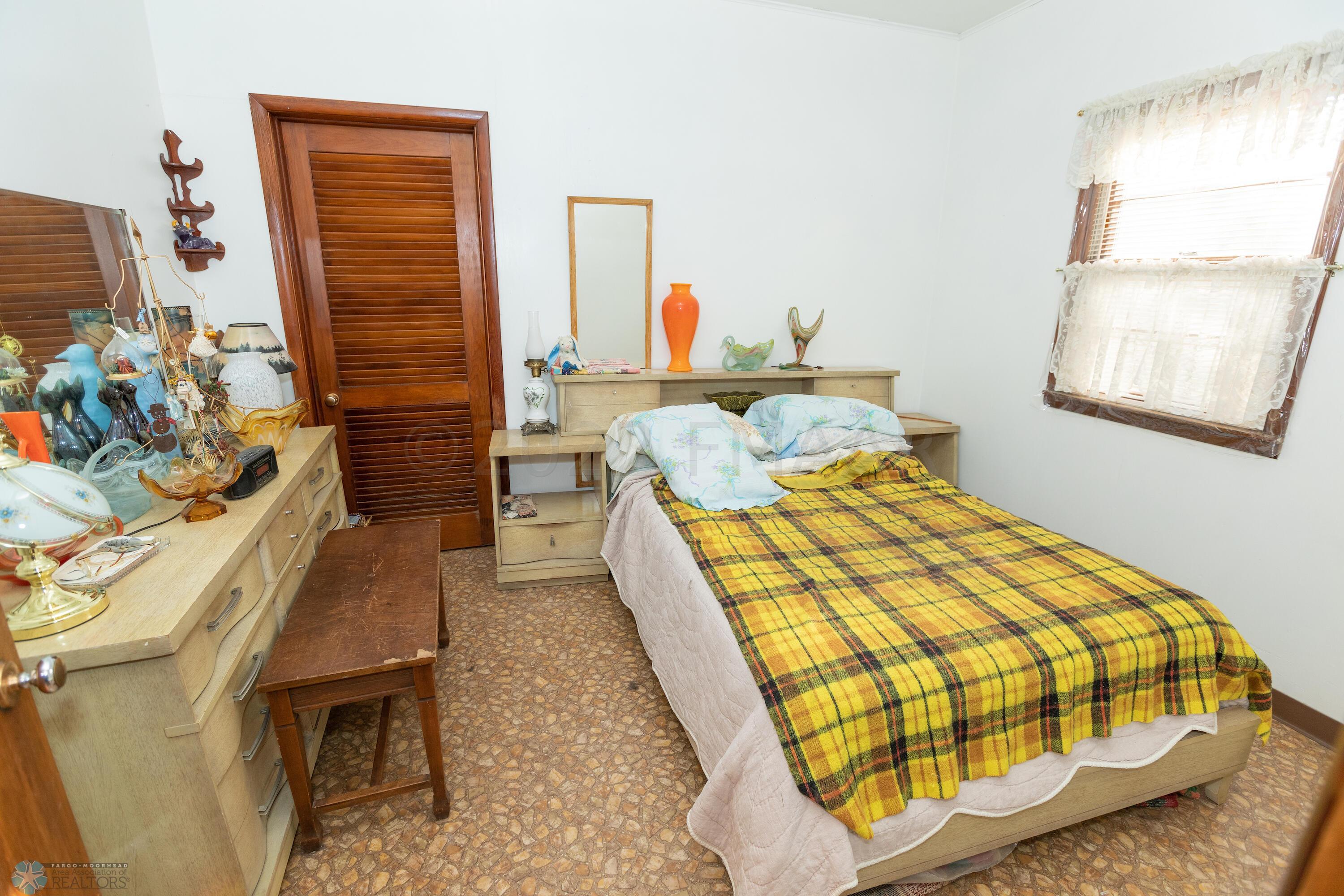 401 bedroom 1