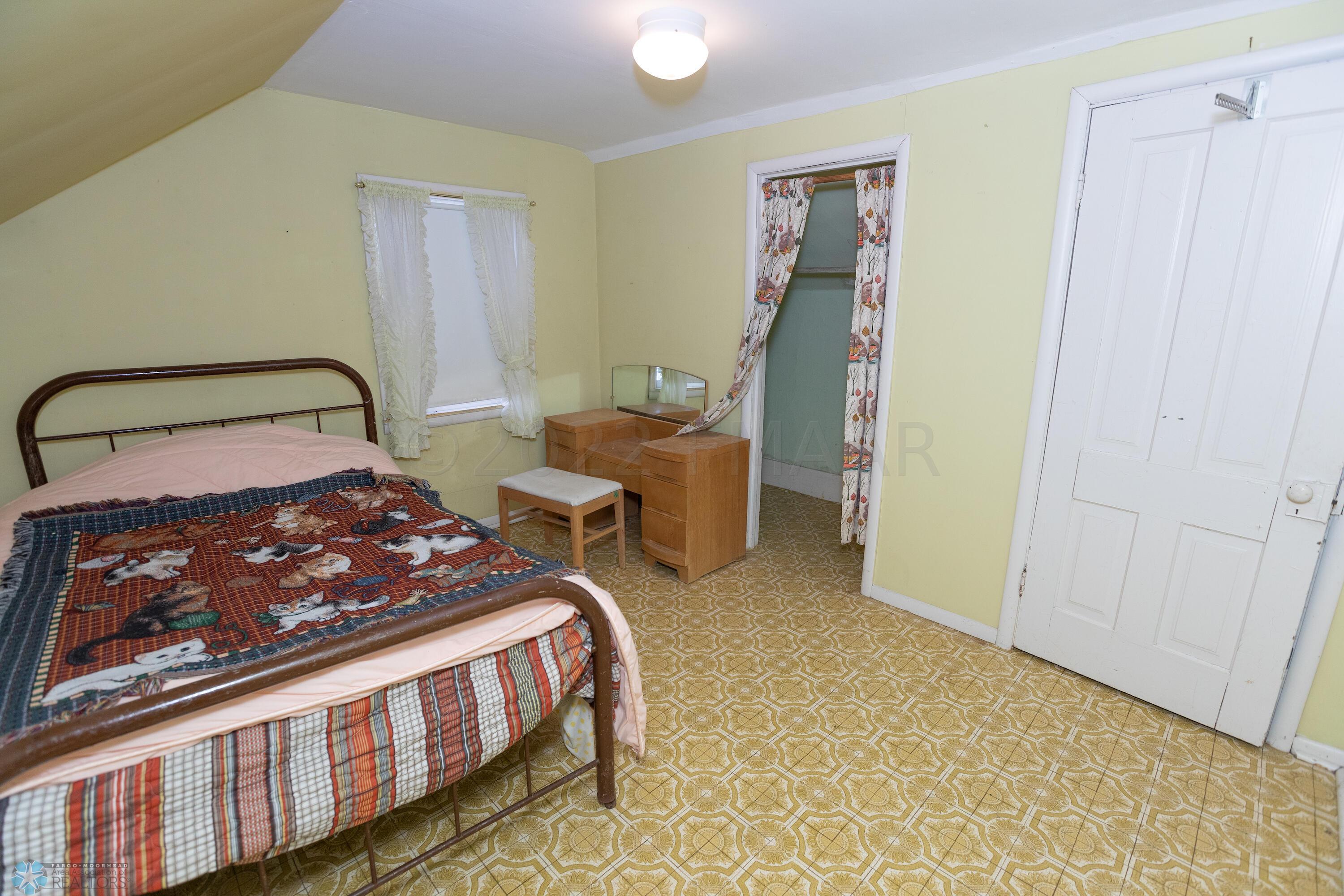 401 bedroom 4