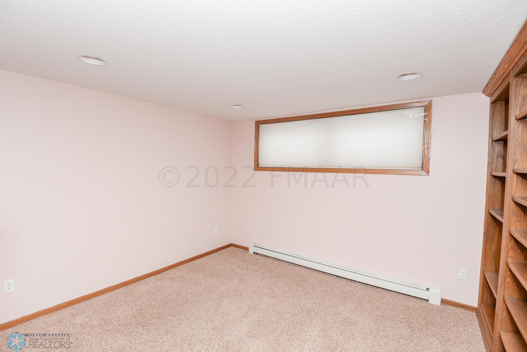 Bedroom 4 / Office