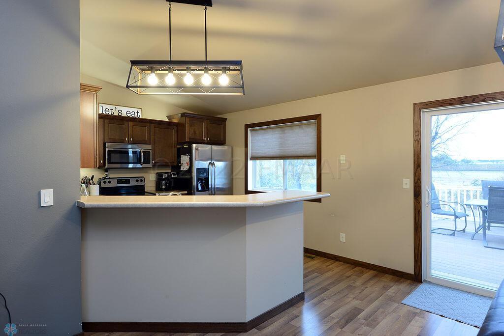Large Breakfast Bar