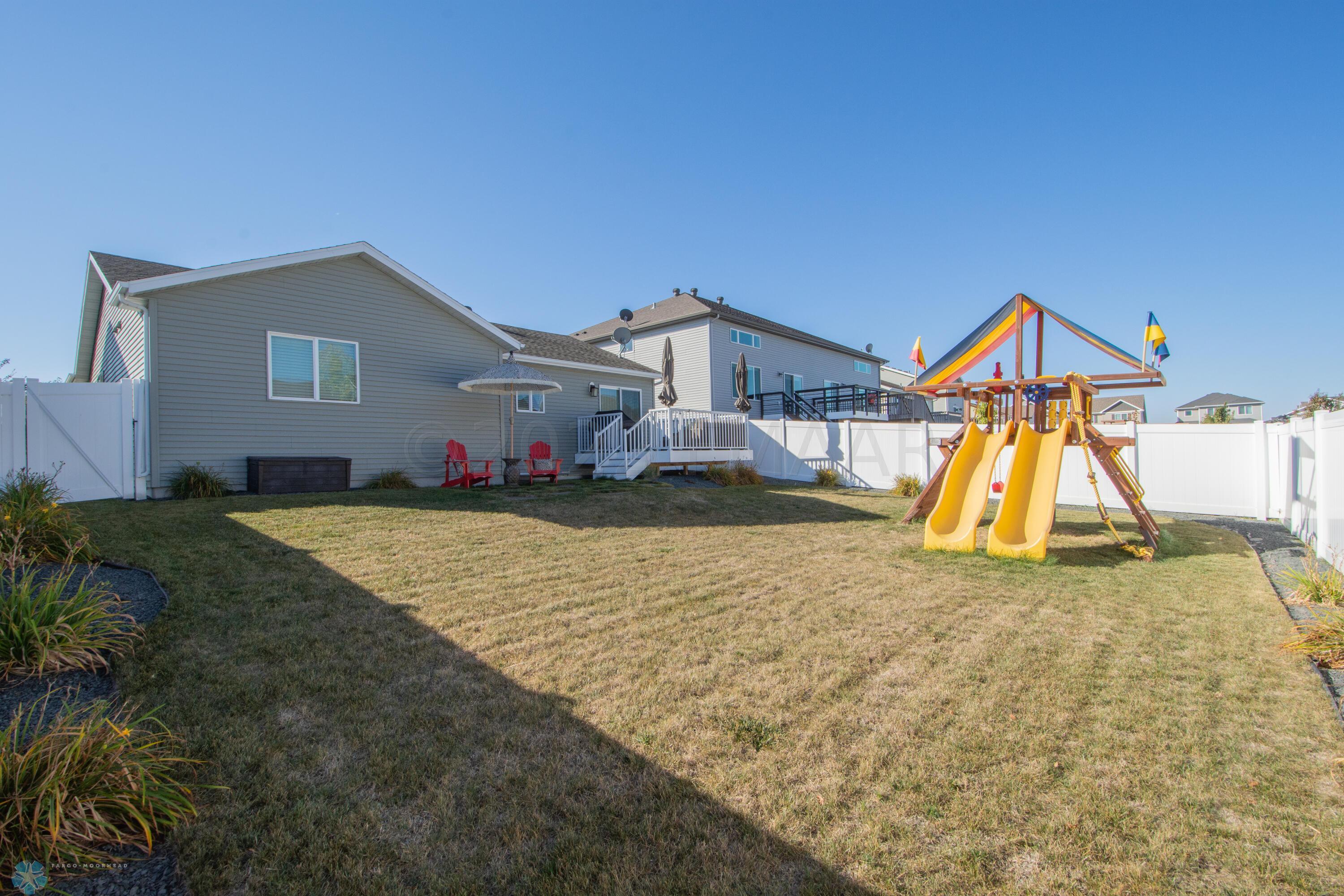 5993 57h St S_1190