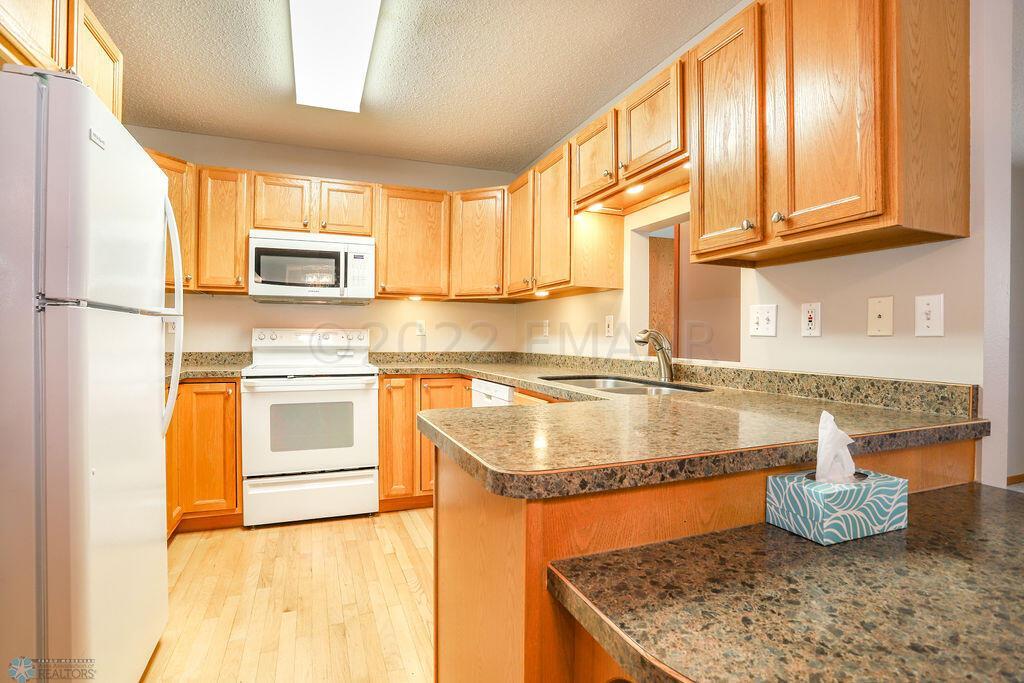 1408 14 1/2 Ave E, West Fargo