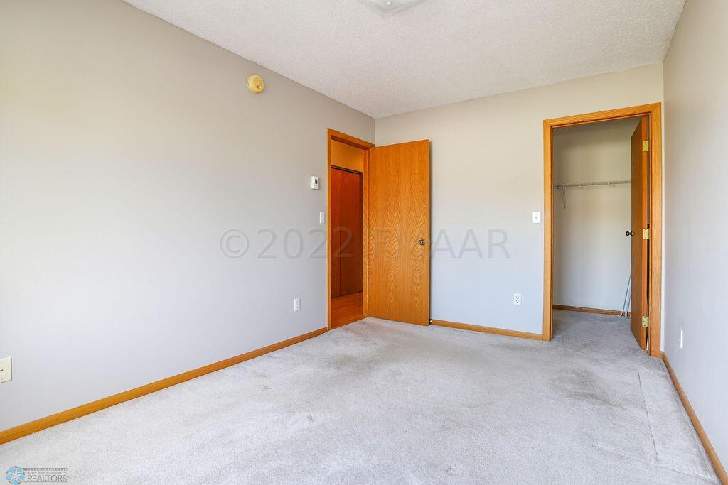 1408 14 1/2 Ave E, West Fargo