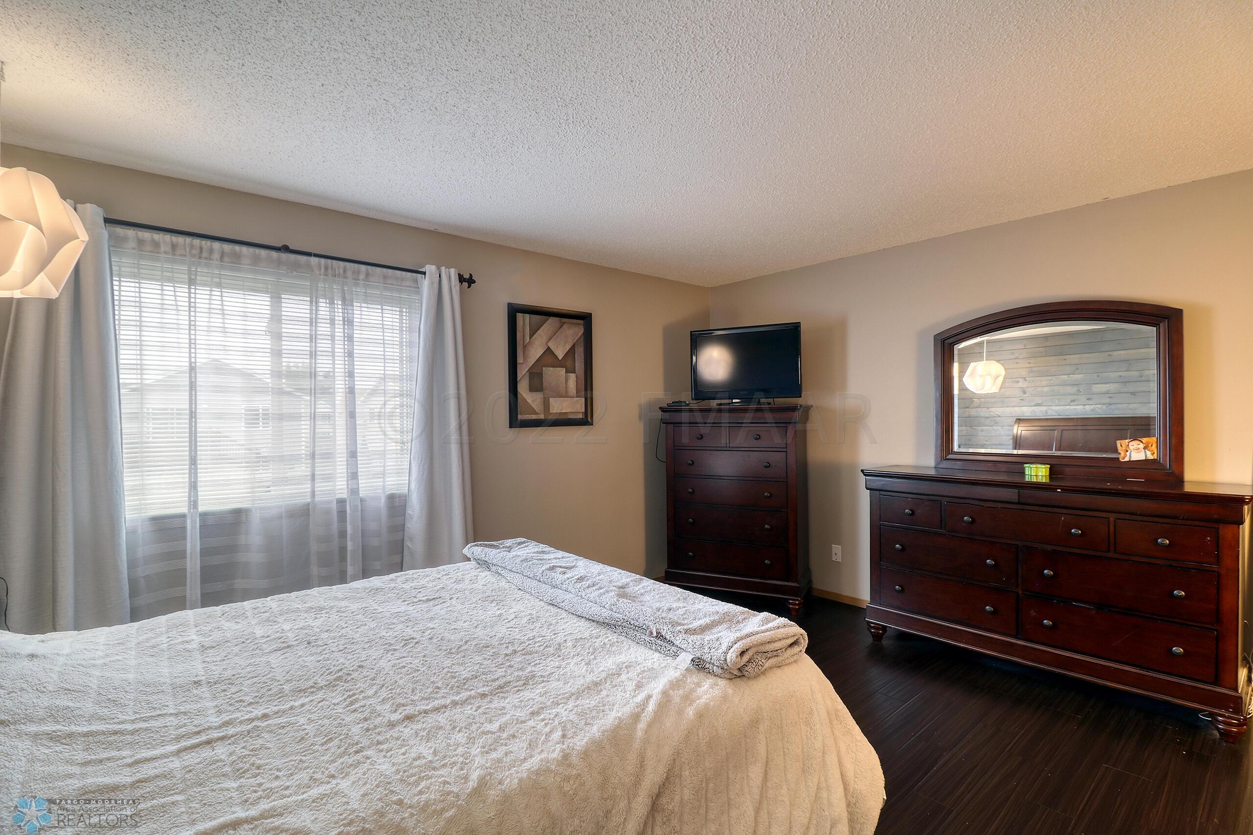 Bedroom1_3