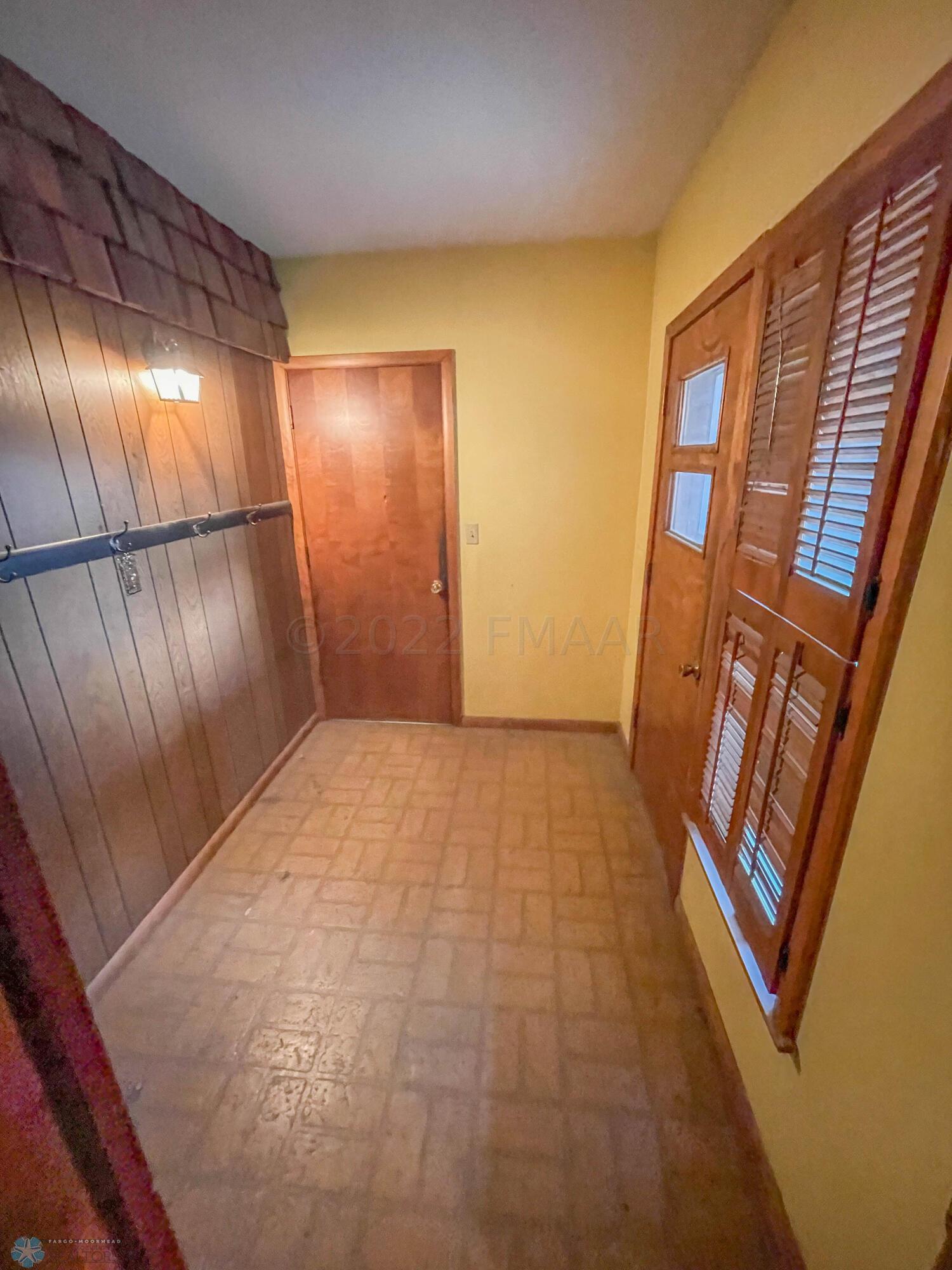 702 Elm St, West Fargo