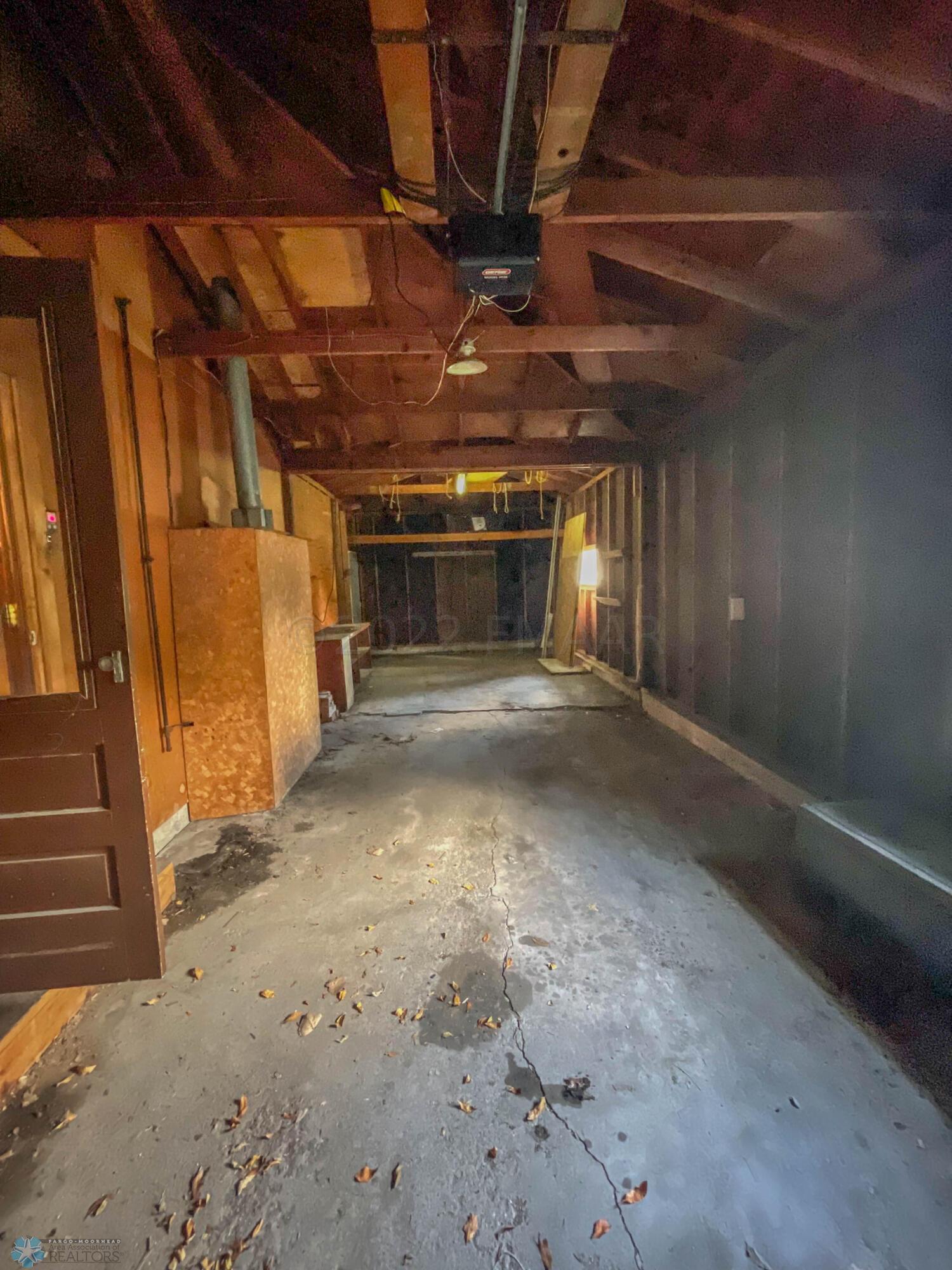 702 Elm St, West Fargo