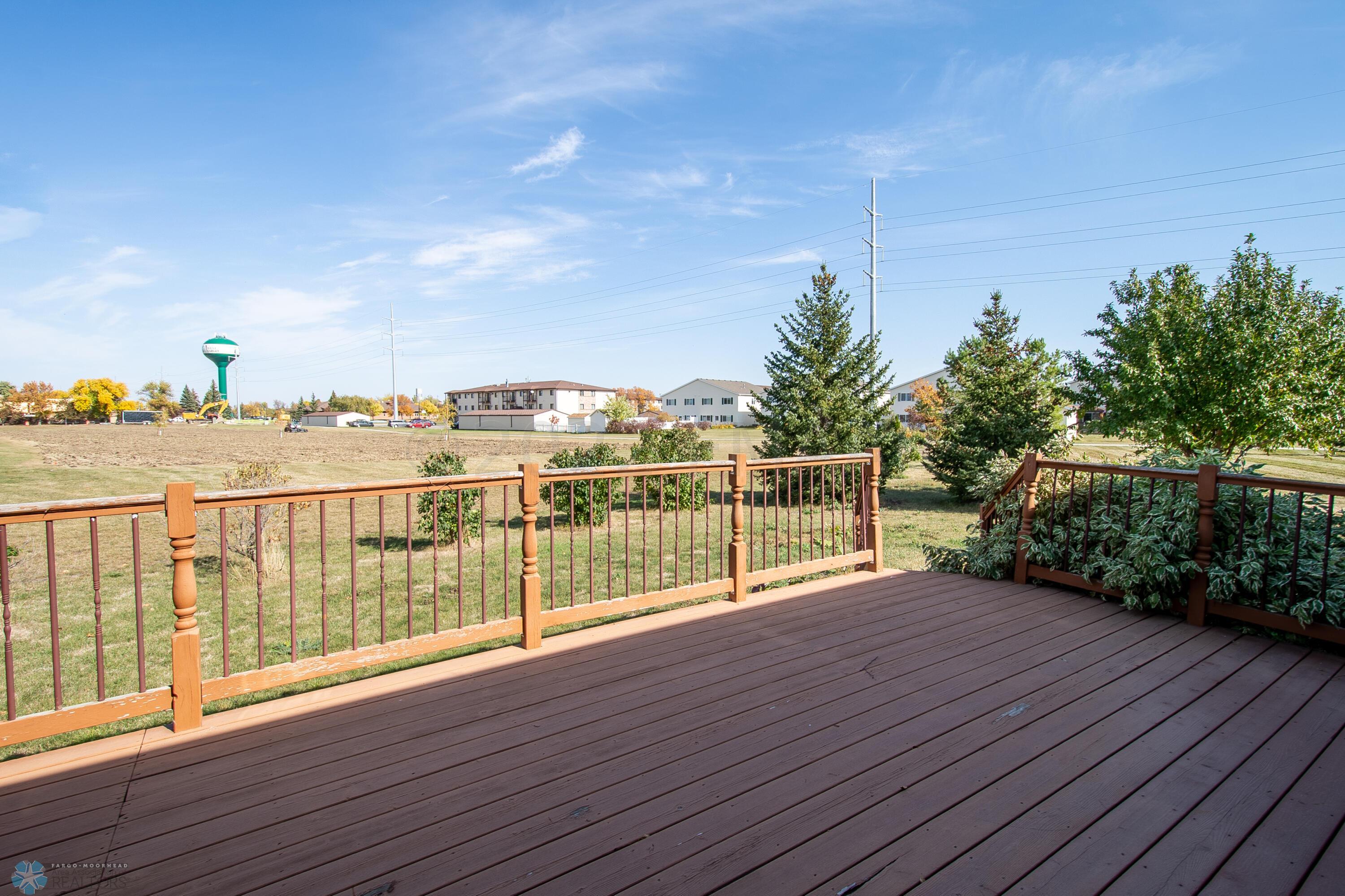 No backyard neighbors!