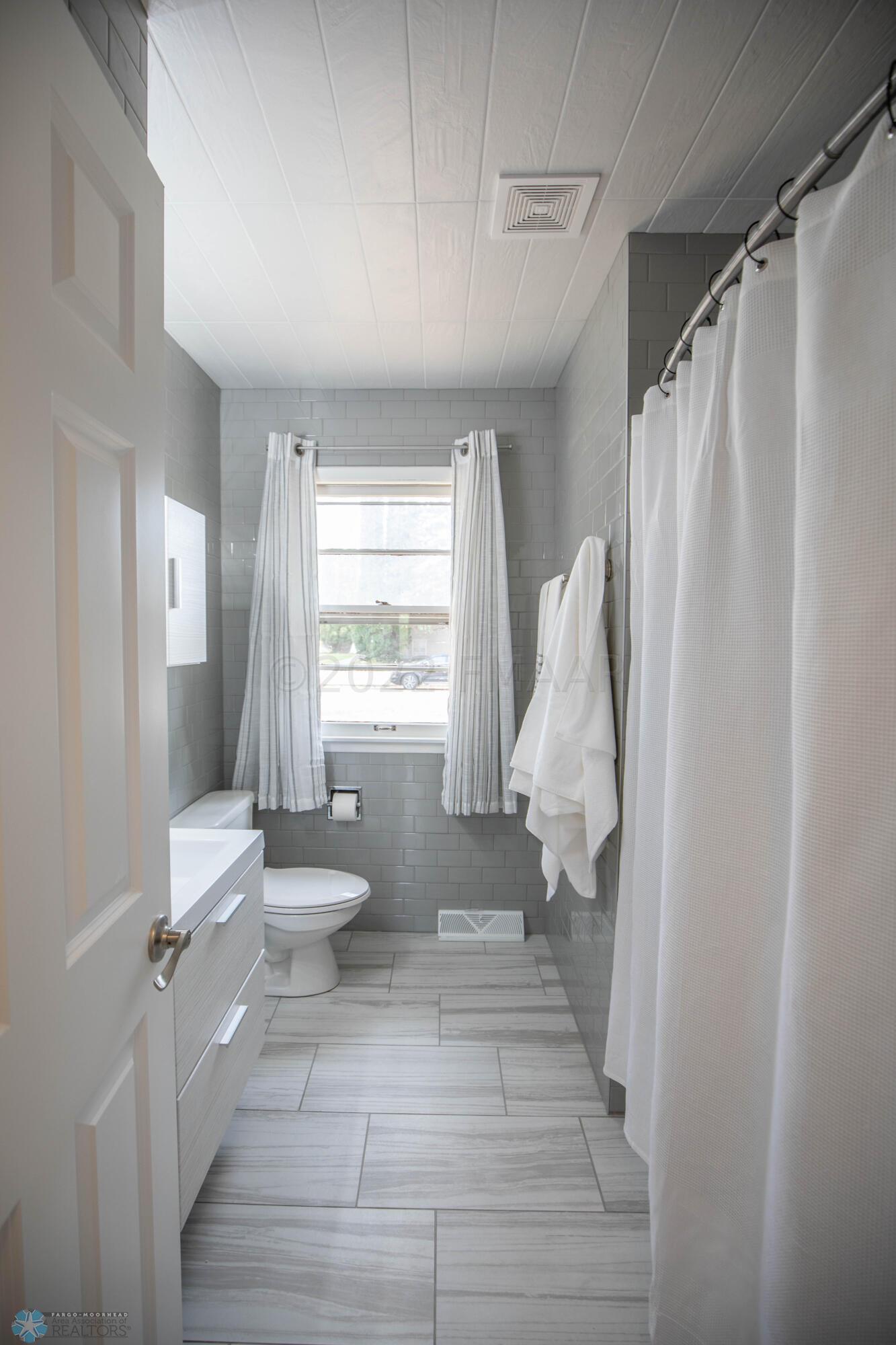 Main Floor Bathroom