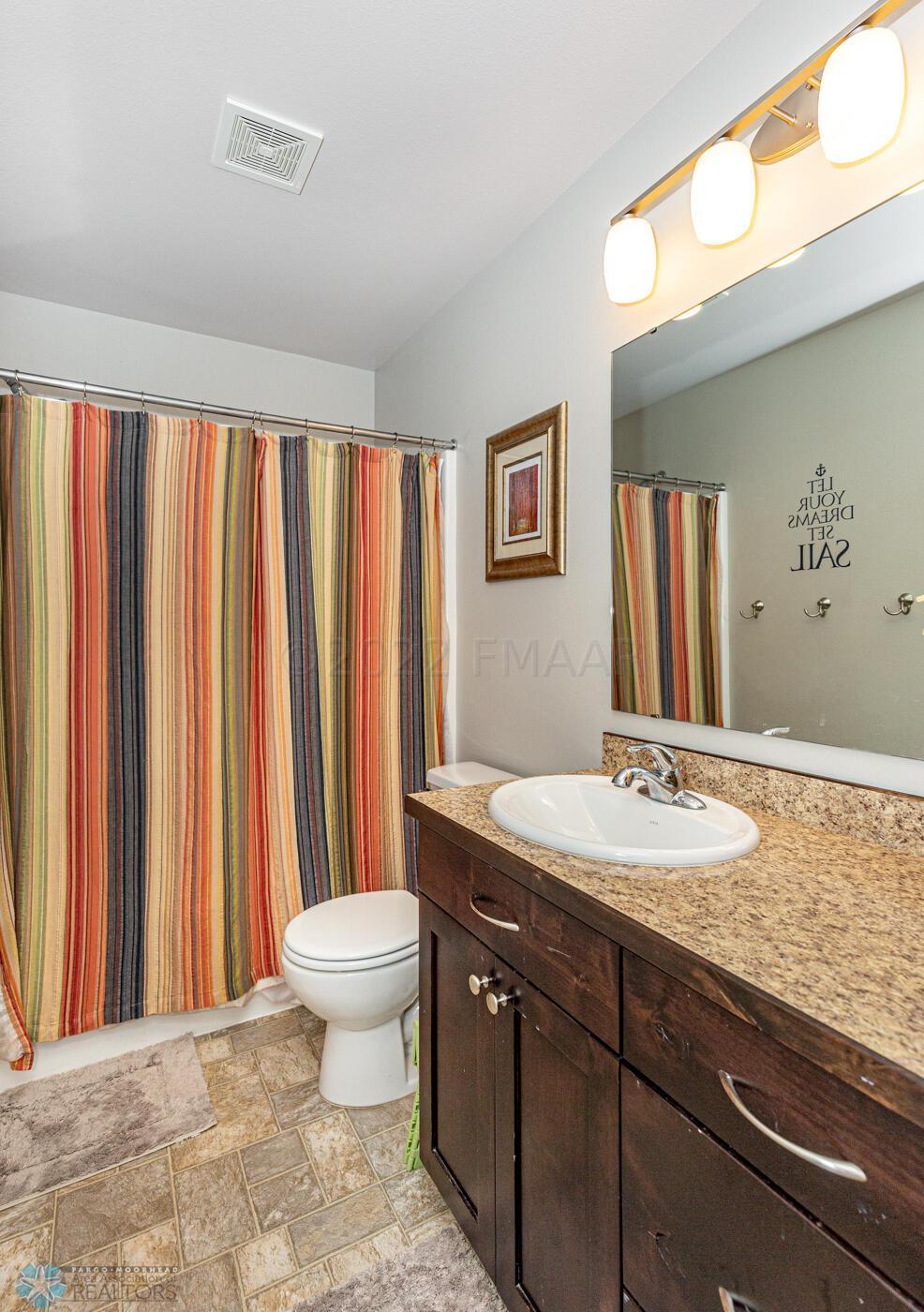 UPSTAIRS BATHROOM