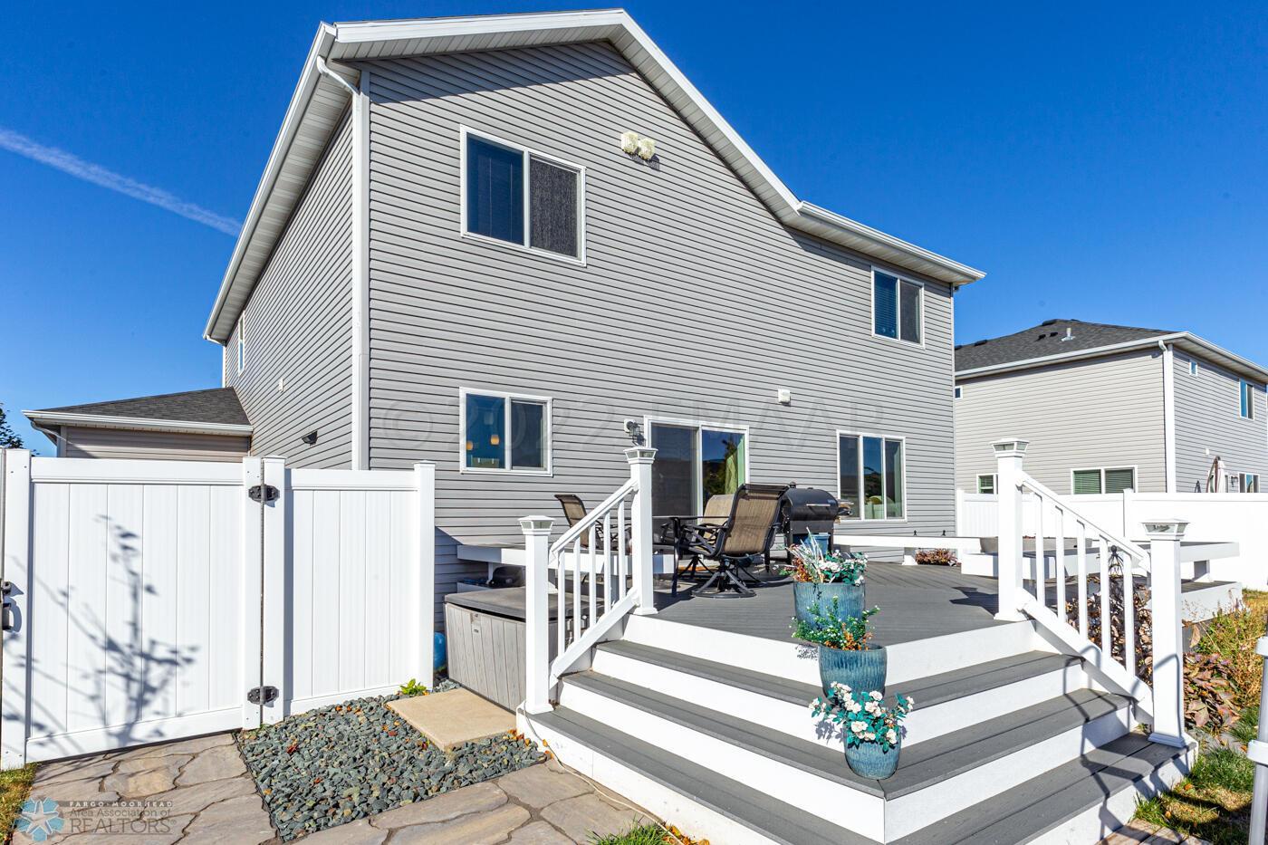 3479 Maintenance free deck