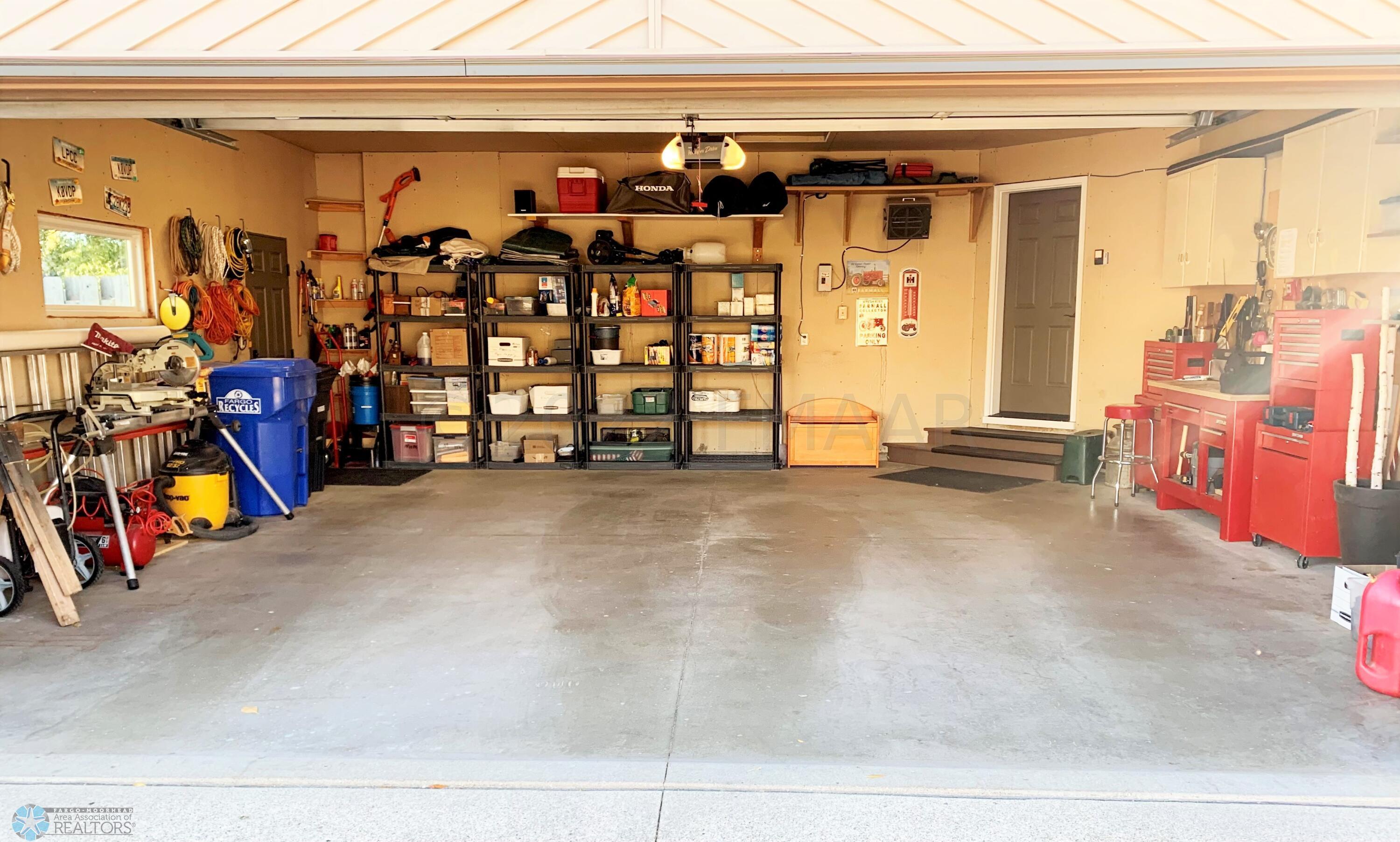P Garage 1