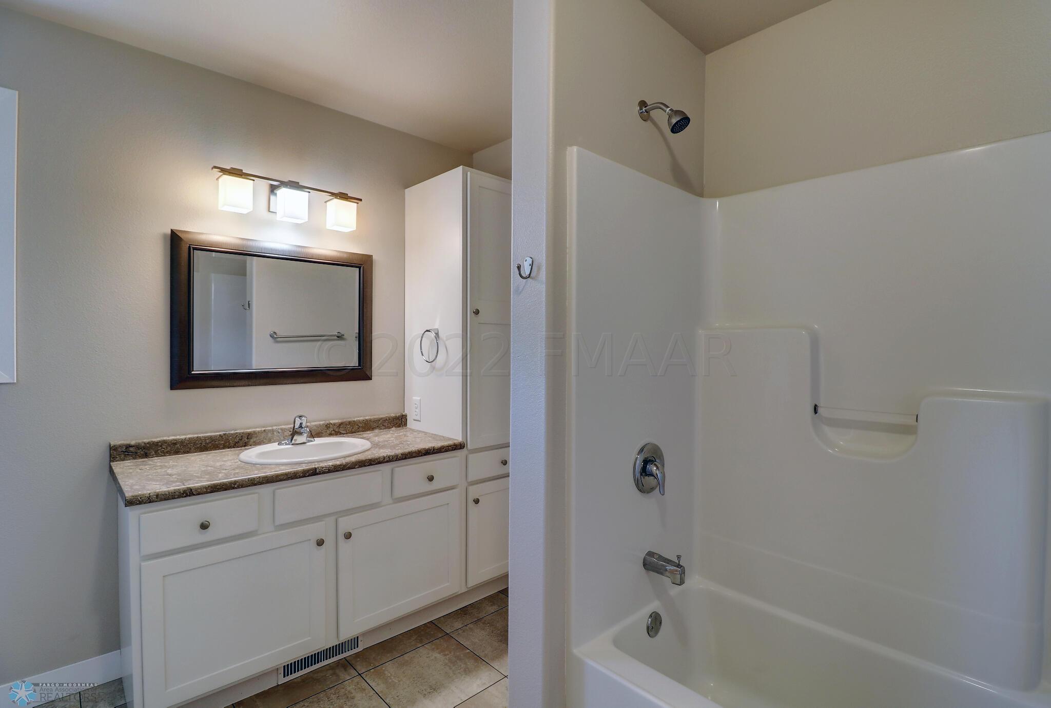 Bathroom1_1