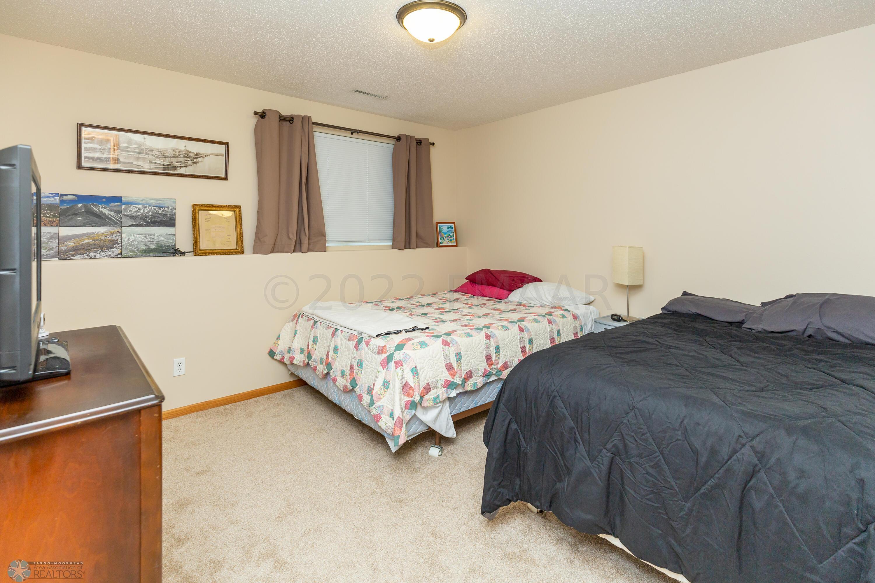 354542ndAveSFargo-38