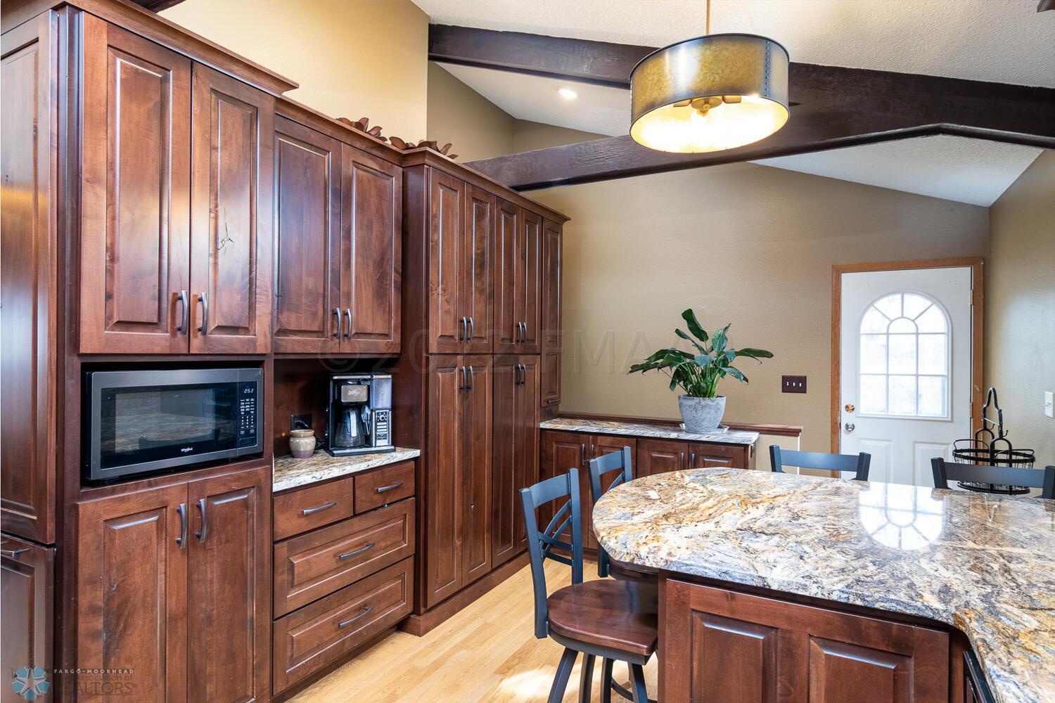 Kitchen Wide