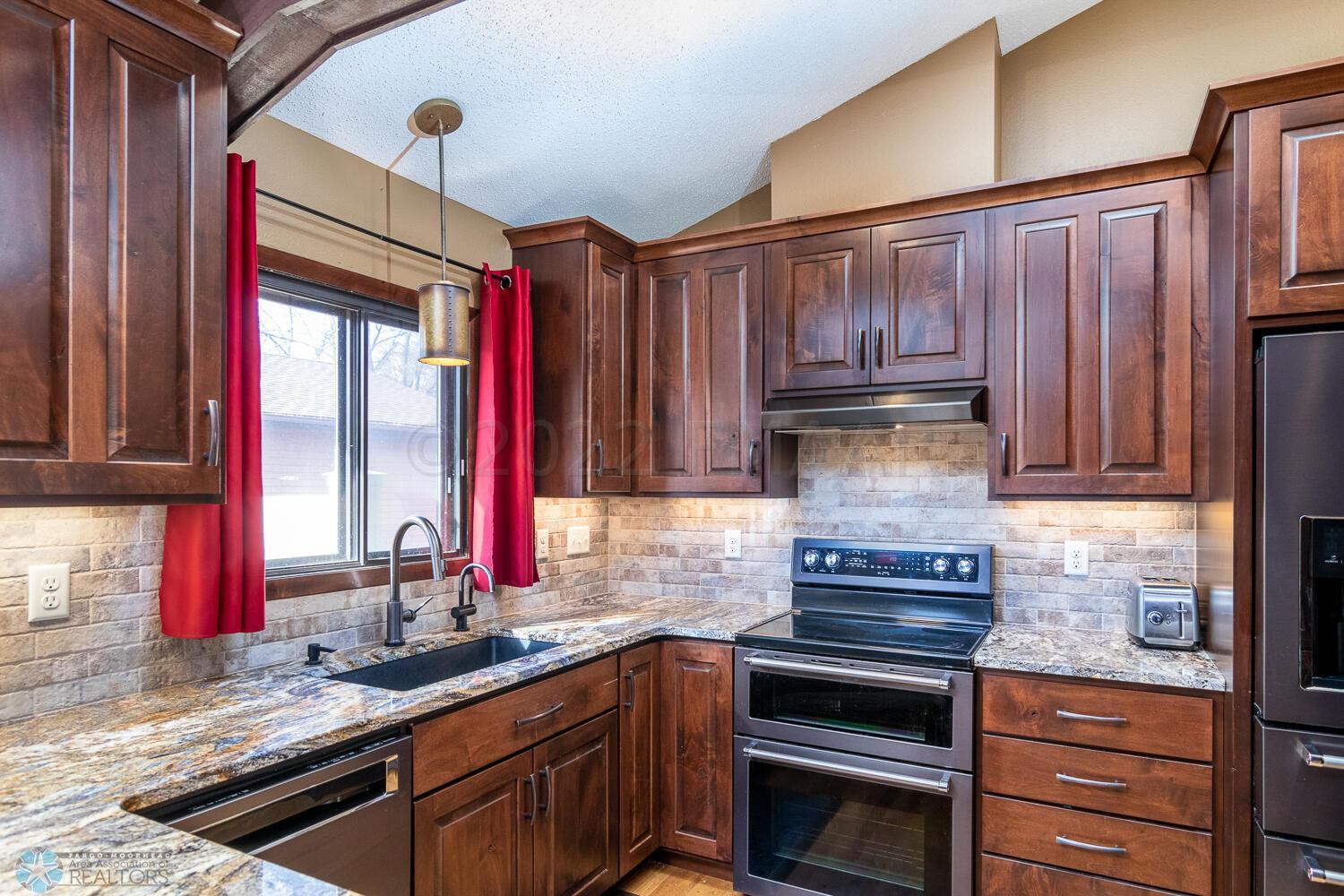 Kitchen Wide