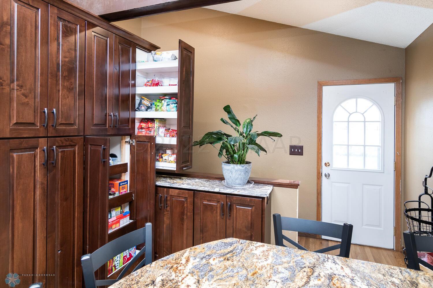 Kitchen Wide