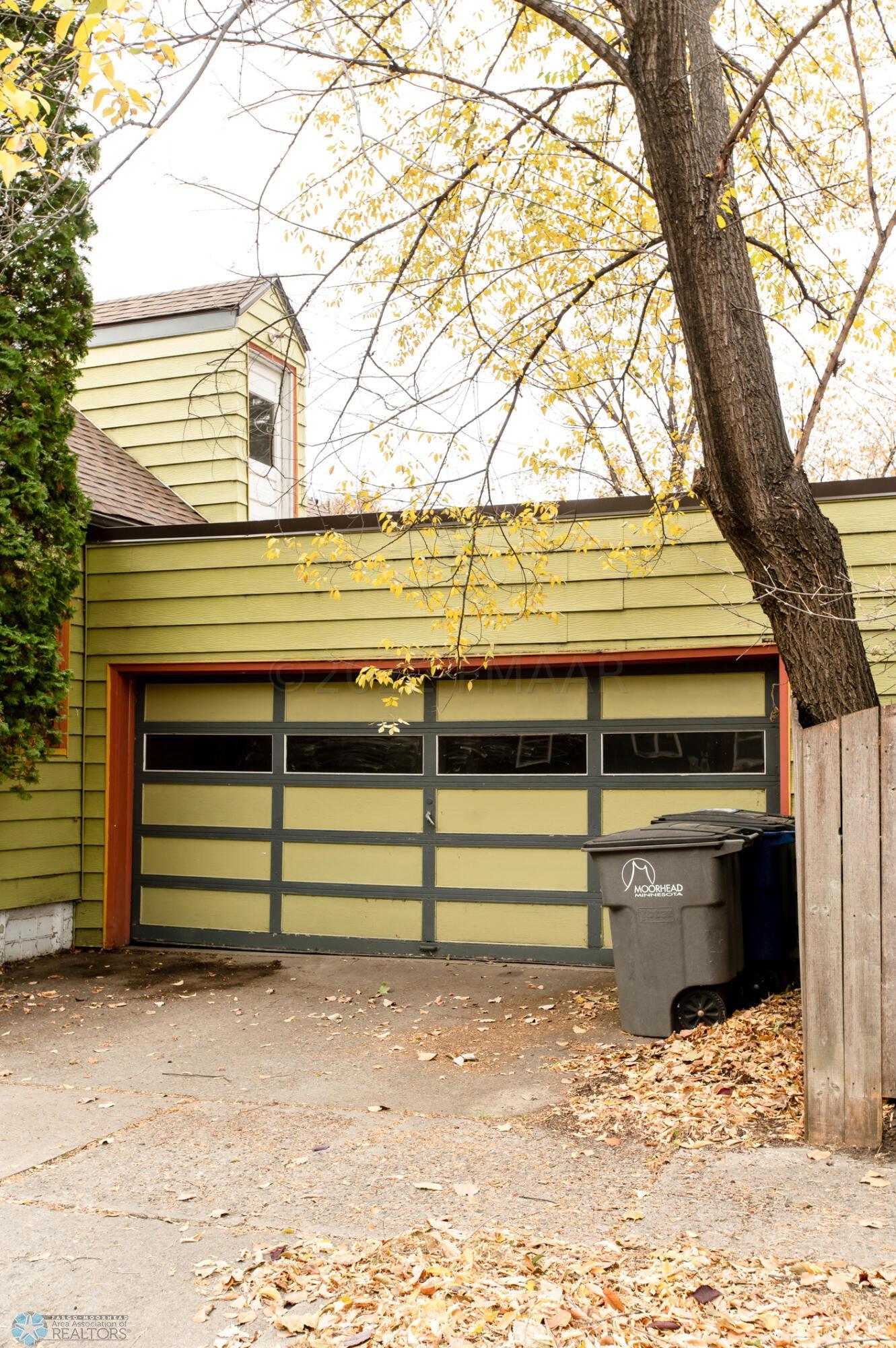Attached Garage
