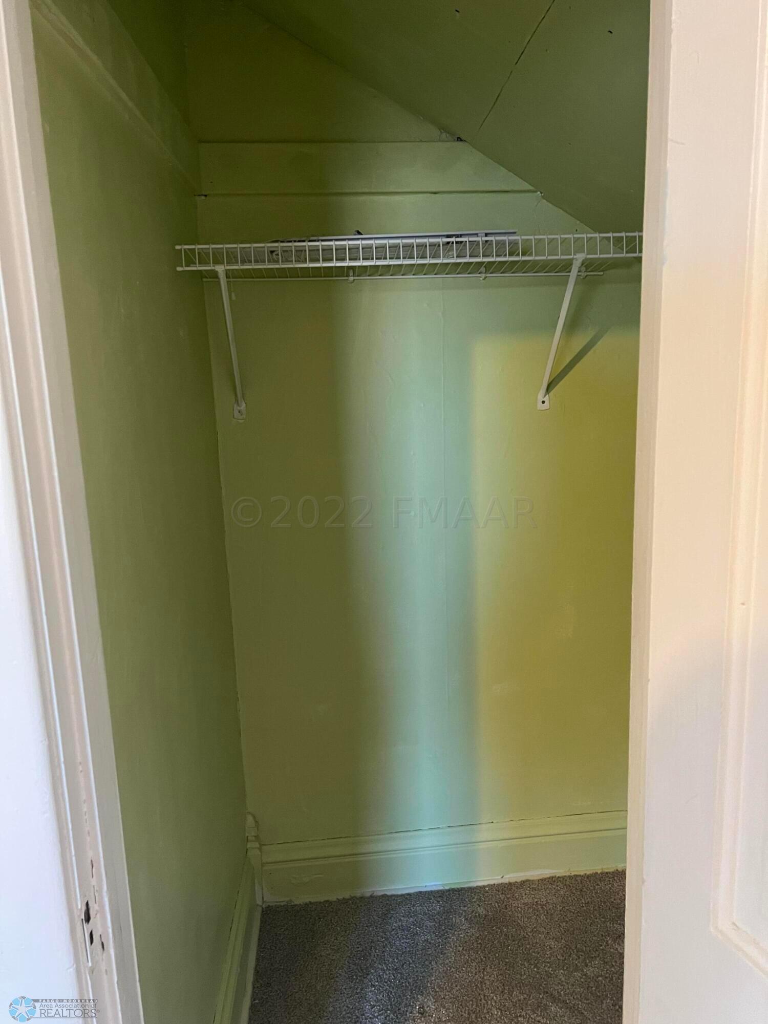 closet in bdrm 2