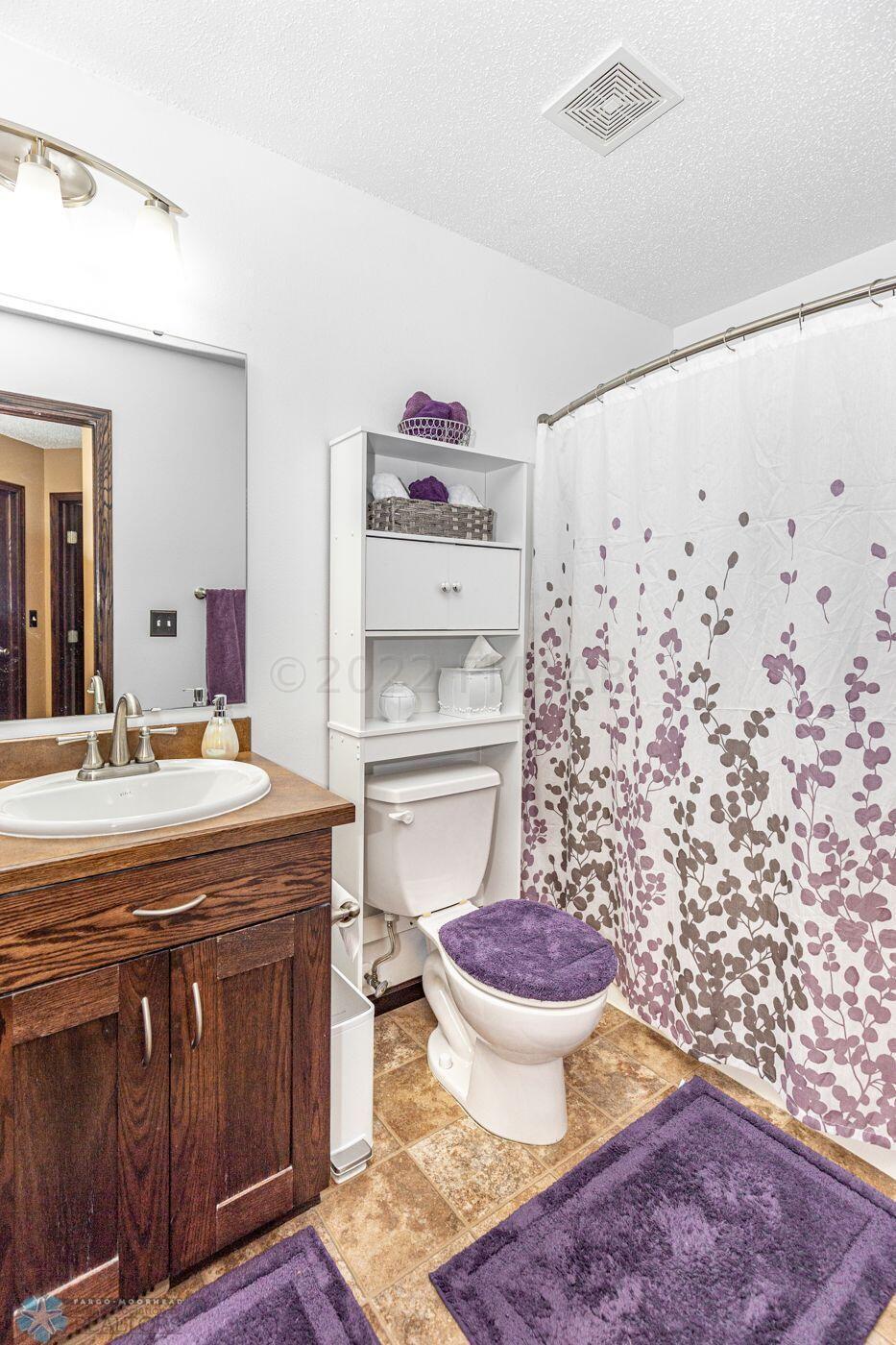 BATH 2 SECOND FLOOR