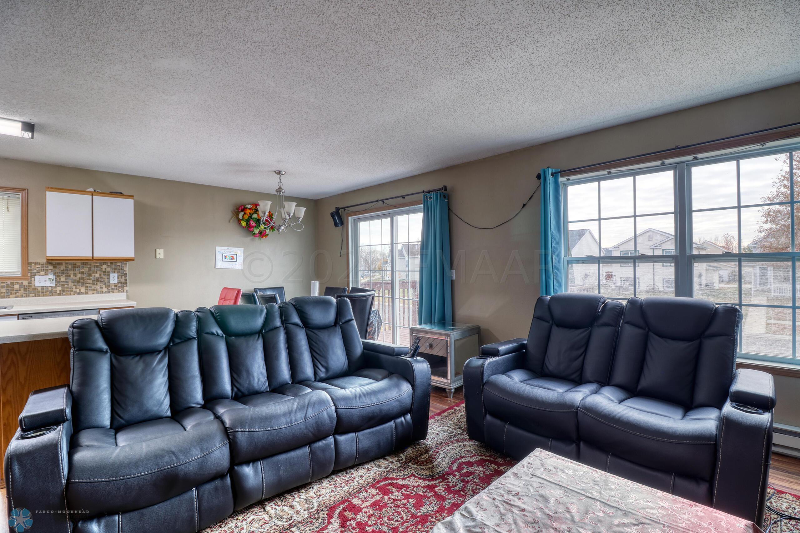 Living Area1_3