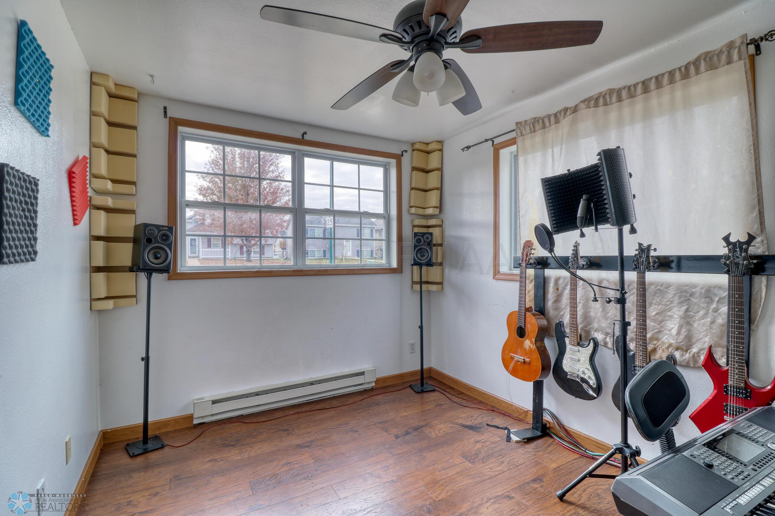 Basement Bedroom2_1