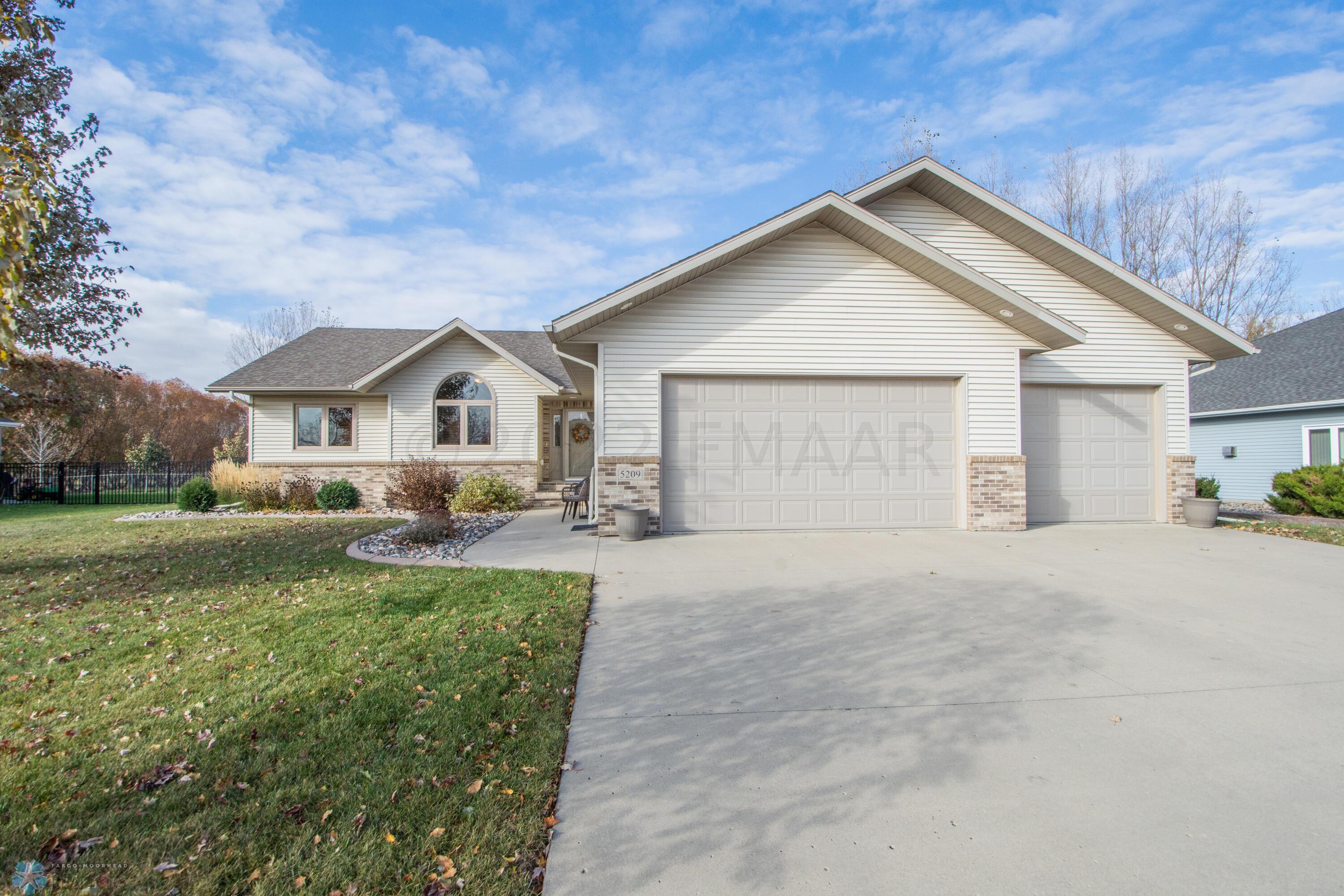 Welcome Home to North Crystal Creek!